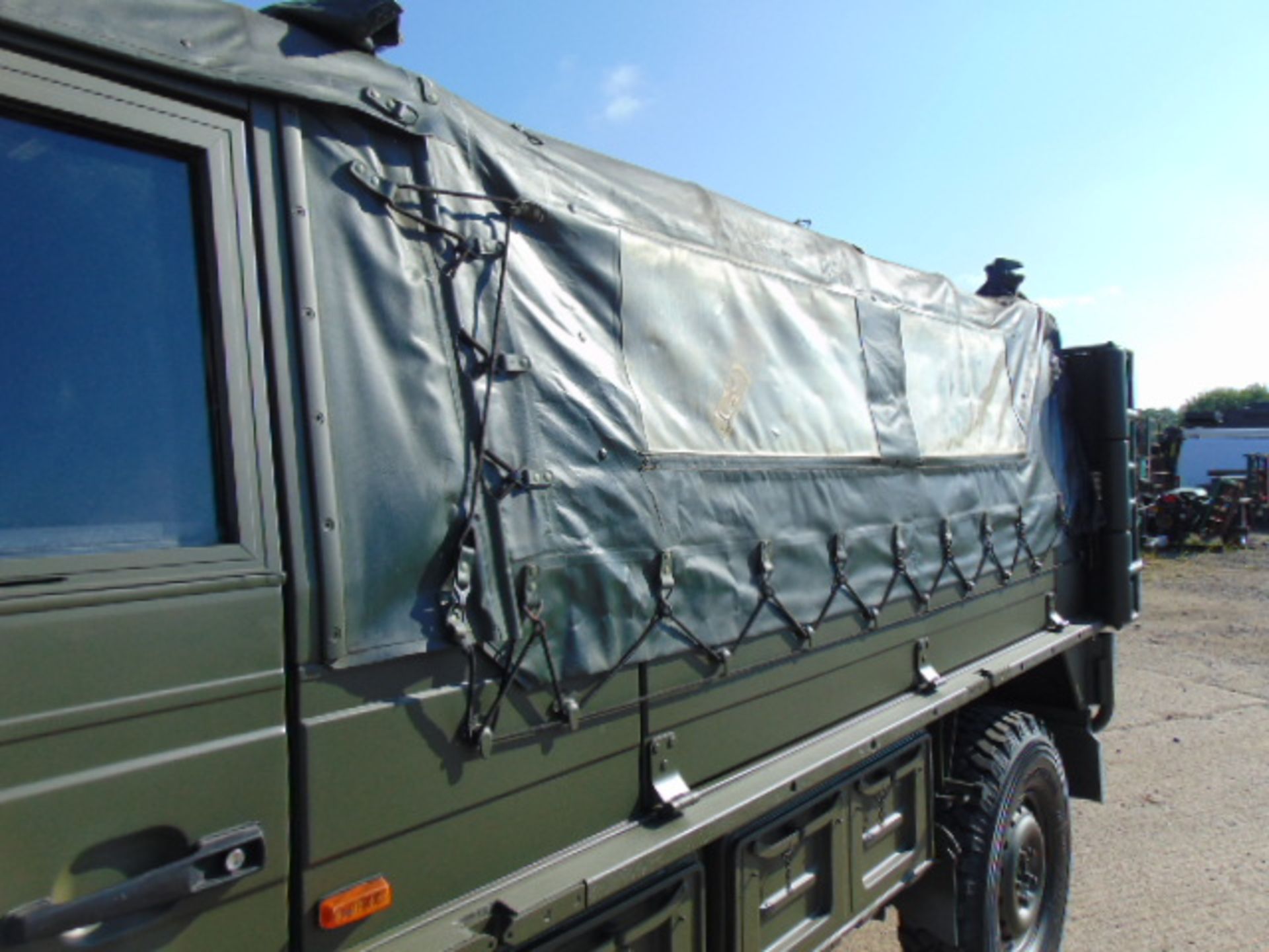 Military Specification Pinzgauer 716 4X4 Soft Top c/w Ramsay Winch ONLY 25,743 MILES! - Image 10 of 31