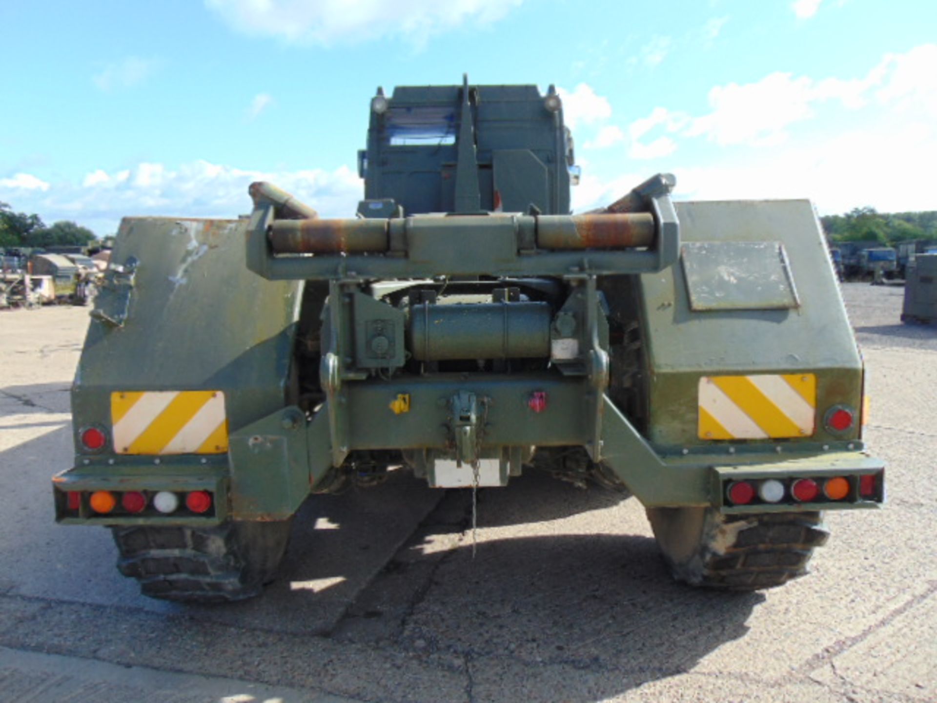 Foden 8x6 DROPS LHD Hook Loader 9,130 kms - Image 7 of 24