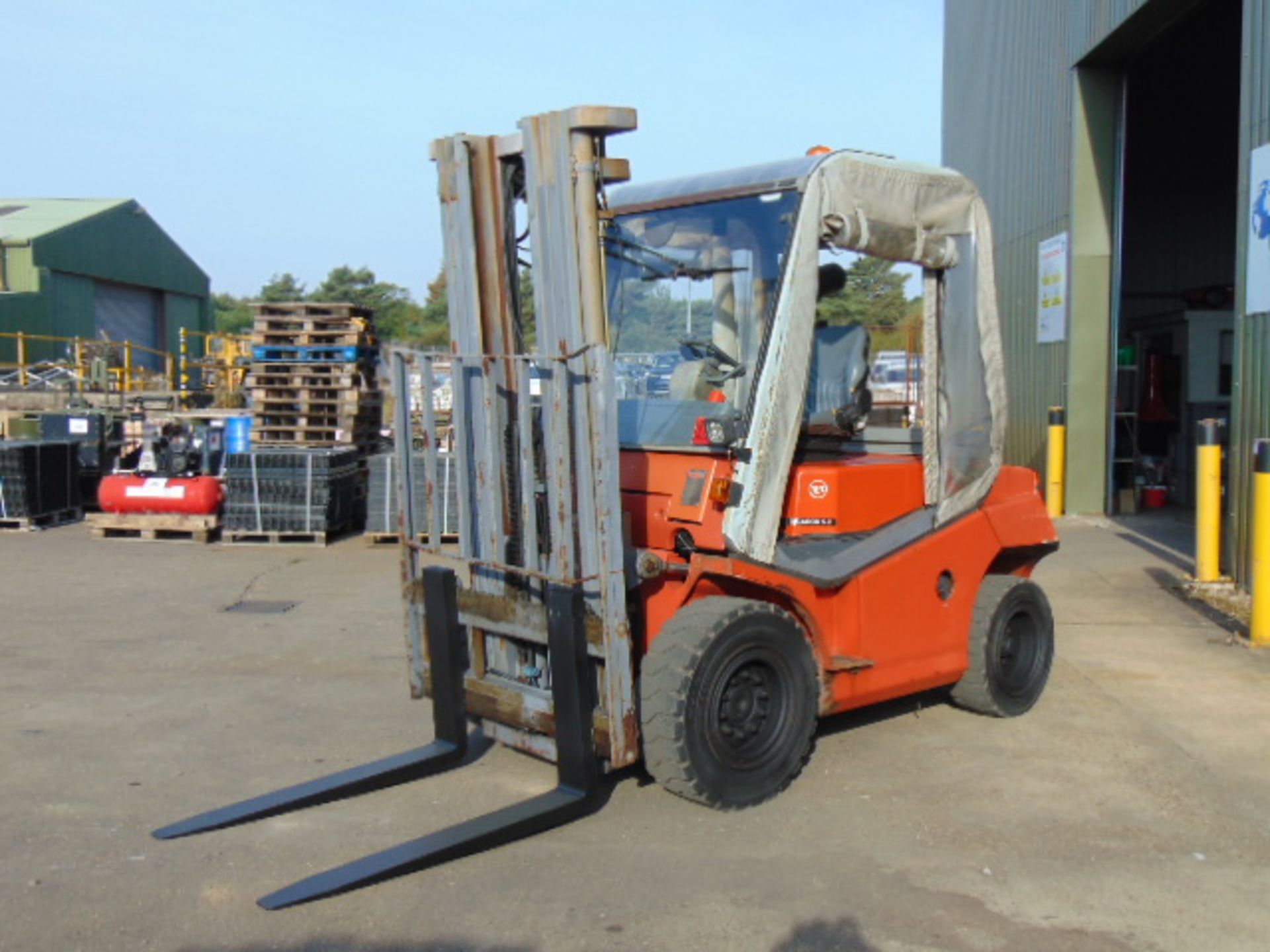 2003 BT Rolatruc 5 Ton Counter Balance Diesel Forklift c/w 3 Stage Mast Side Shift ONLY 1,544 HOURS! - Image 3 of 25