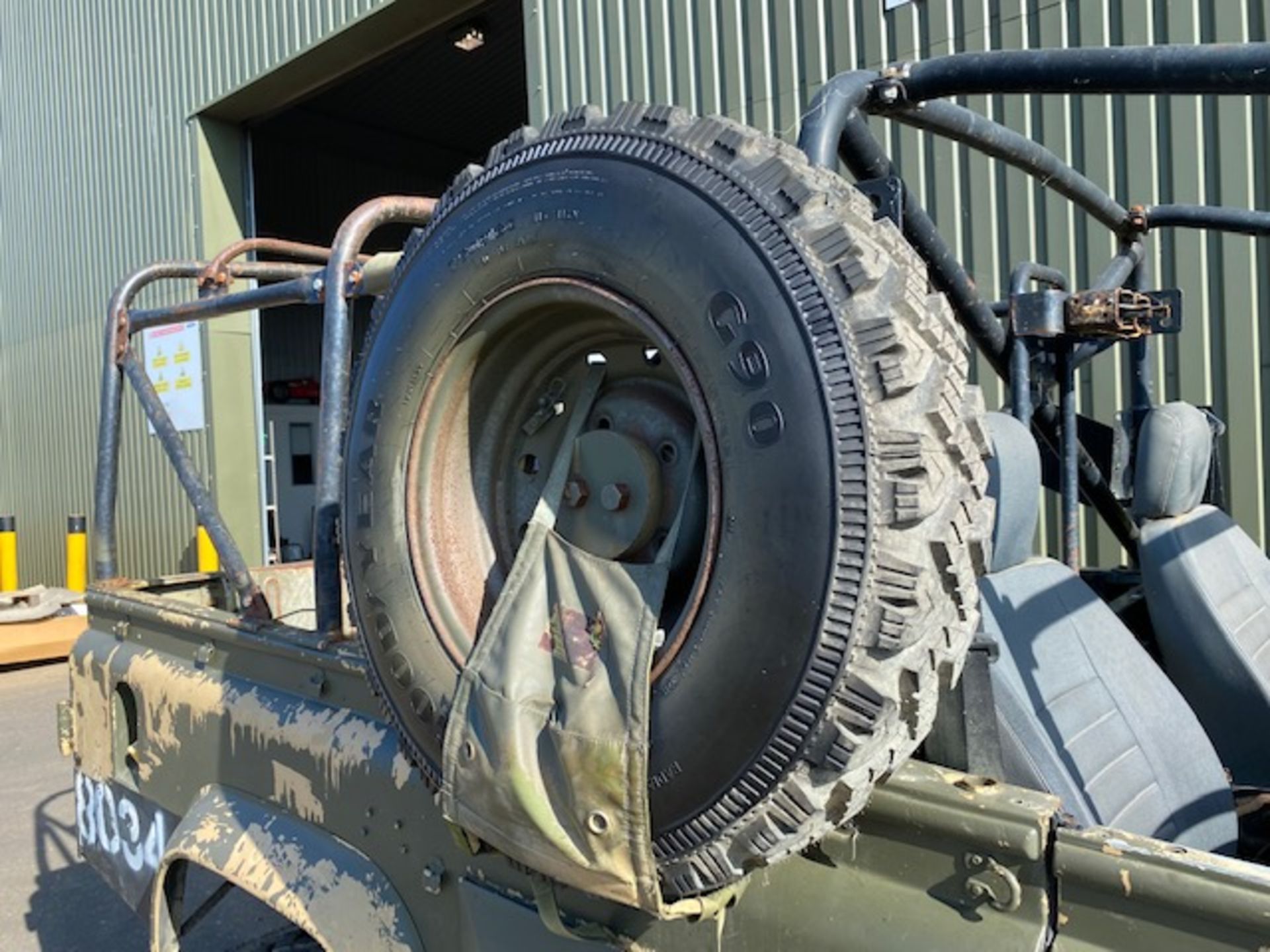 Land Rover Defender Wolf 110 Scout vehicle - Image 15 of 53