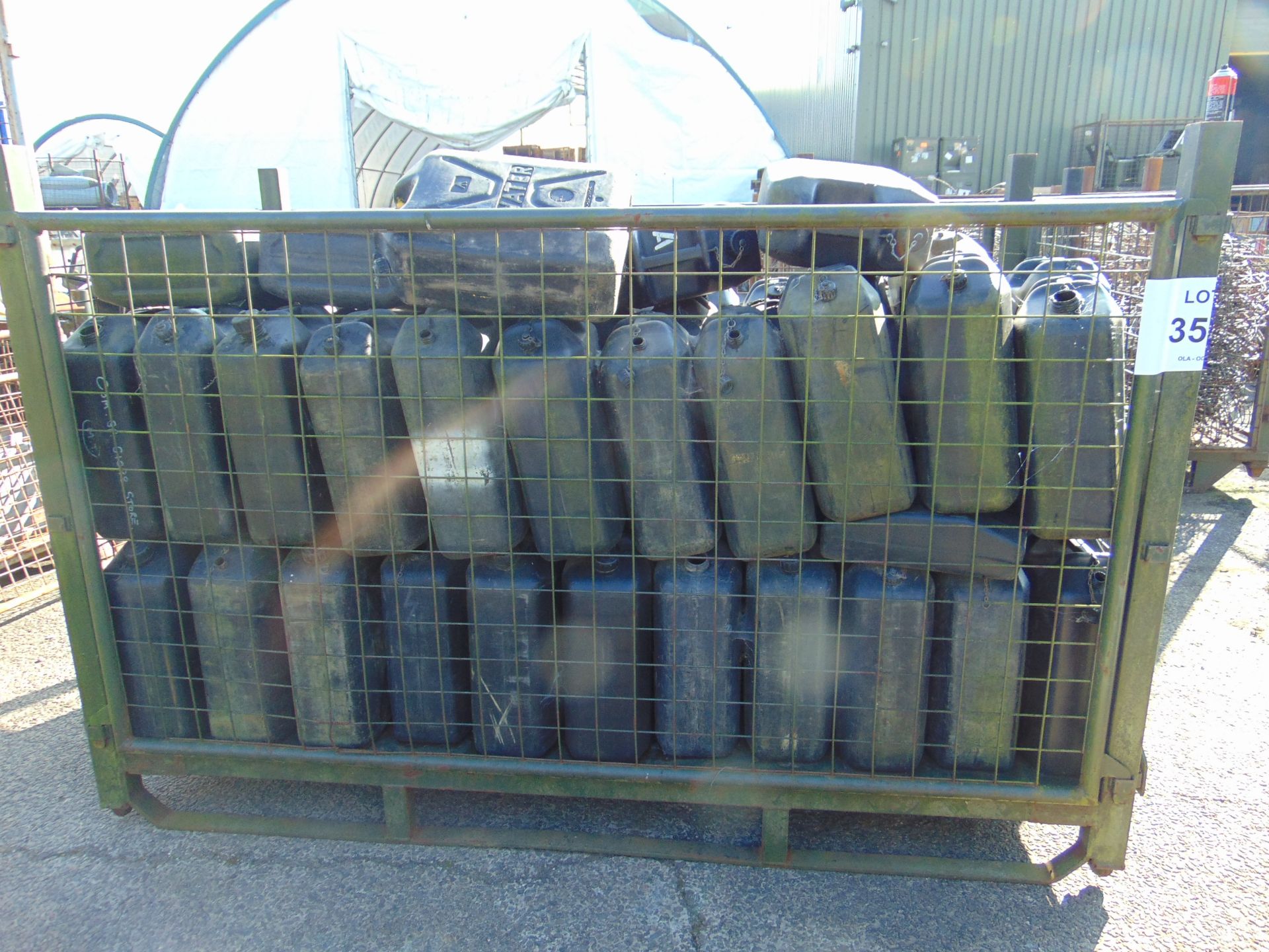 73 X 20 LITRE WATER JERRY CANS - Image 2 of 3