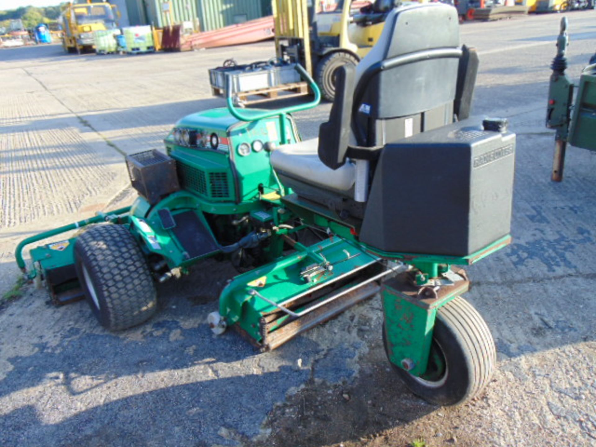Ransomes T-Plex 180 Triple Gang Ride On Mower ONLY 709 HOURS! - Image 6 of 17