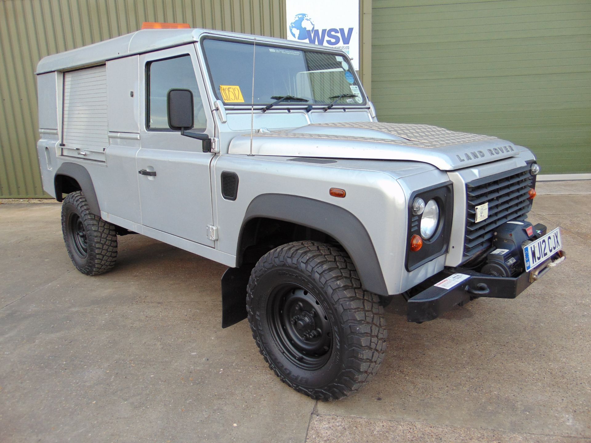 1 Owner 2013 Land Rover Defender 110 Puma hardtop 4x4 Utility vehicle ONLY 101,176 MILES!