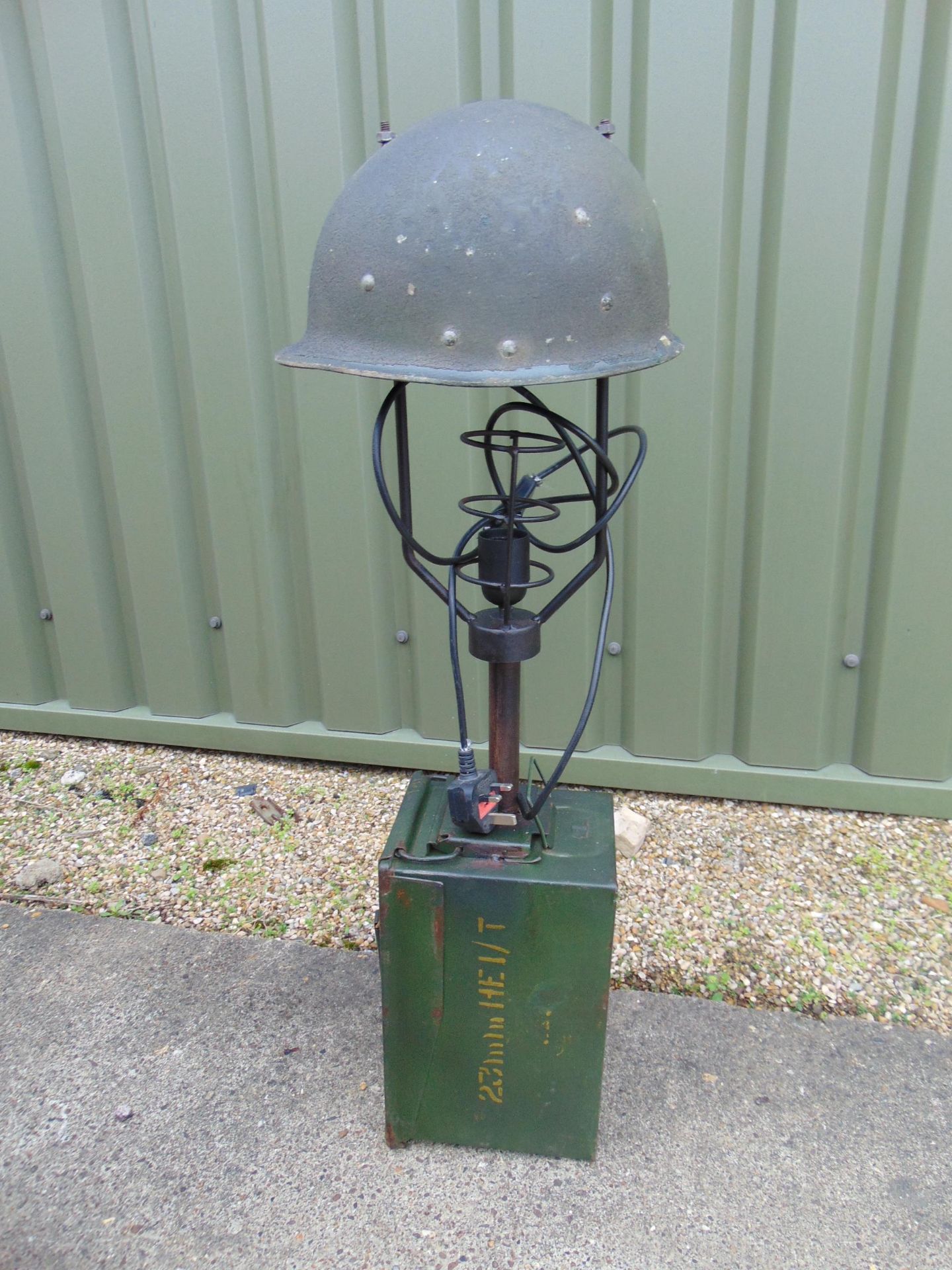 VERY UNUSUAL TABLE/SIDE LAMP MADE FROM ORIGINAL STEEL HELMET AND 50CAL AMMO BOX - Image 2 of 6