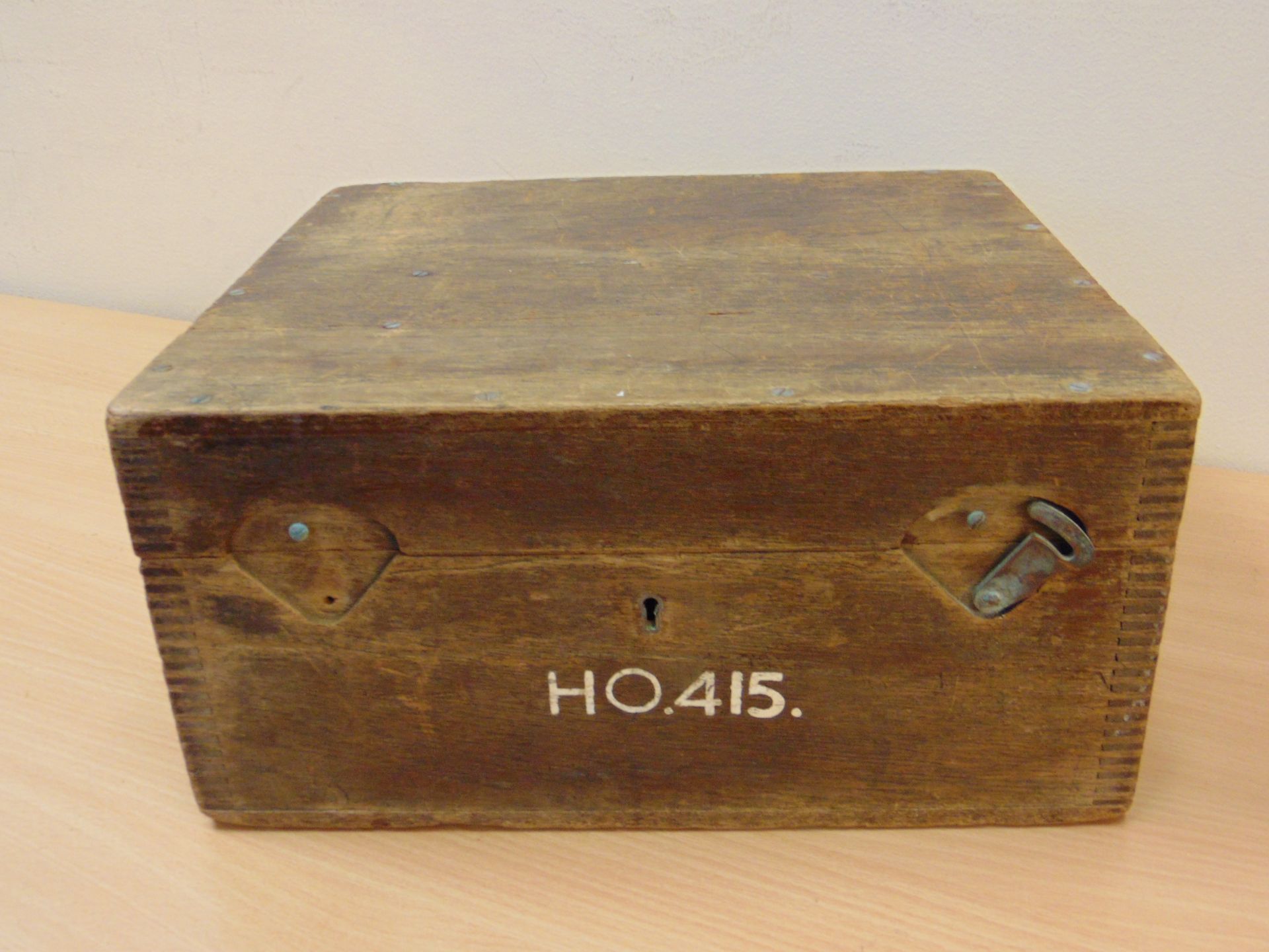 V. NICE KELVIN HUGHES SEXTANT BROAD ARROW MARKED AND IN ORIGINAL BOX - Image 4 of 8