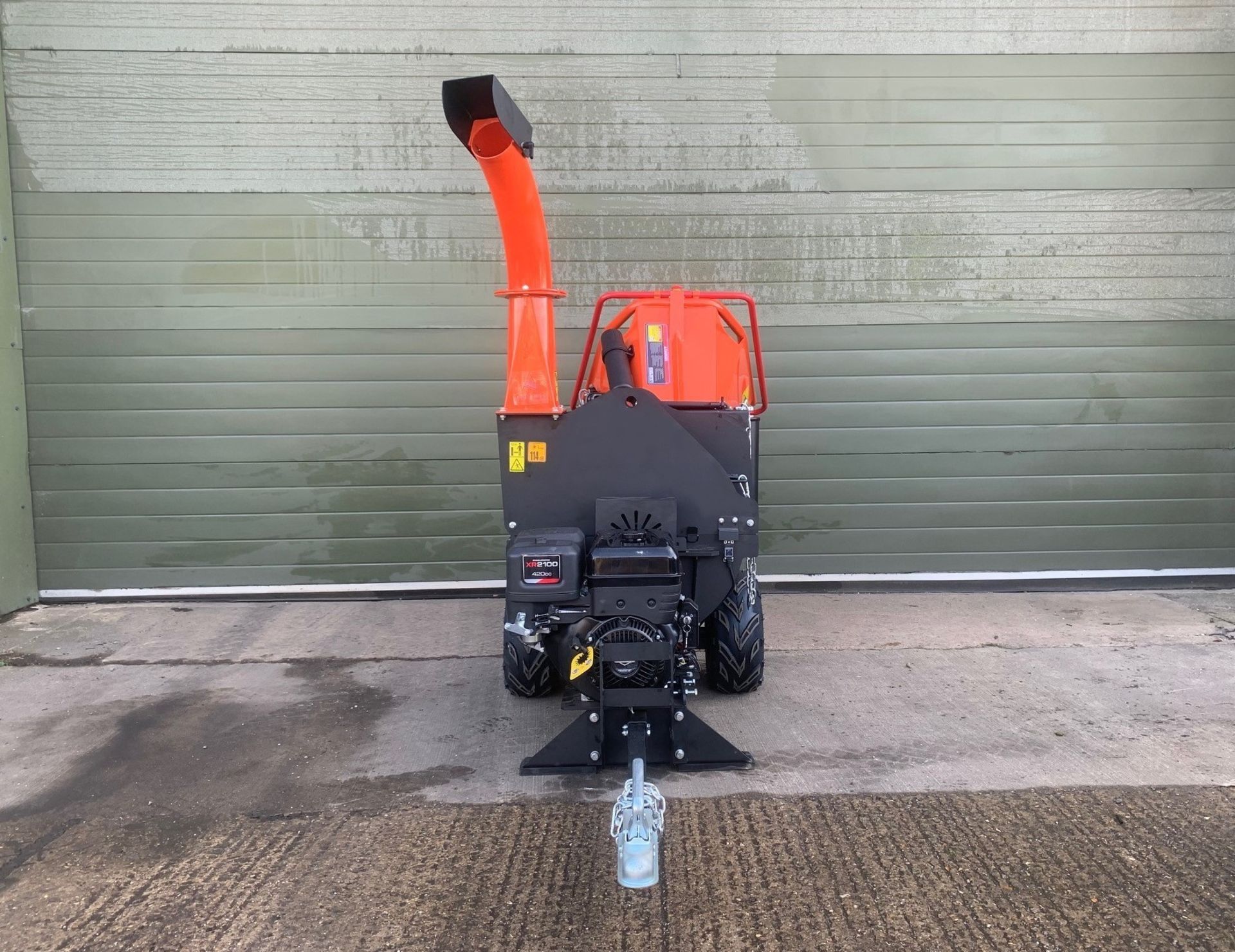 * BRAND NEW * Unused Armstrong DR-GS-15SF Electric start, Petrol Powered Hydraulic feed Wood Chipper - Image 7 of 41