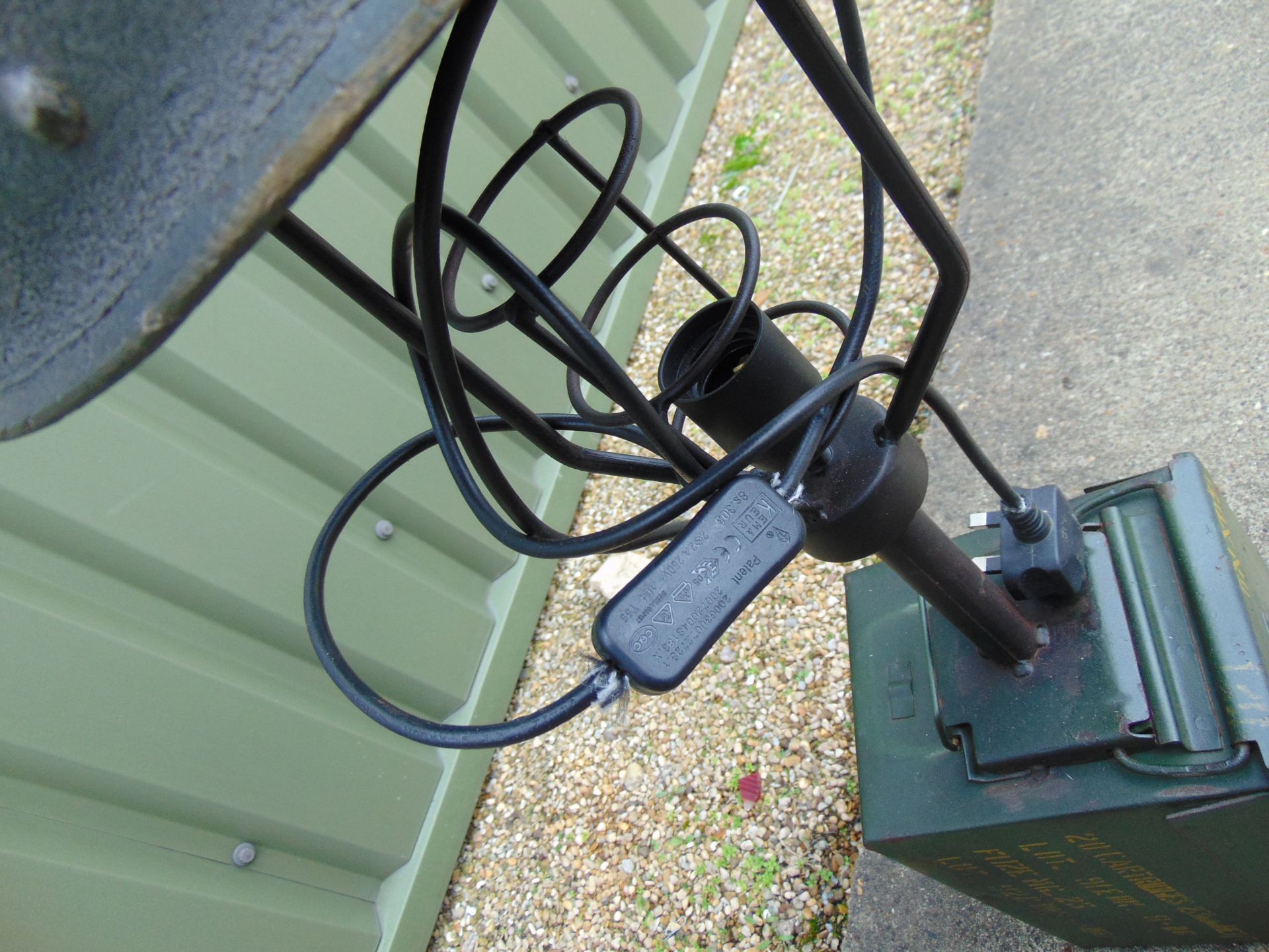 VERY UNUSUAL TABLE/SIDE LAMP MADE FROM ORIGINAL STEEL HELMET AND 50CAL AMMO BOX - Image 6 of 6