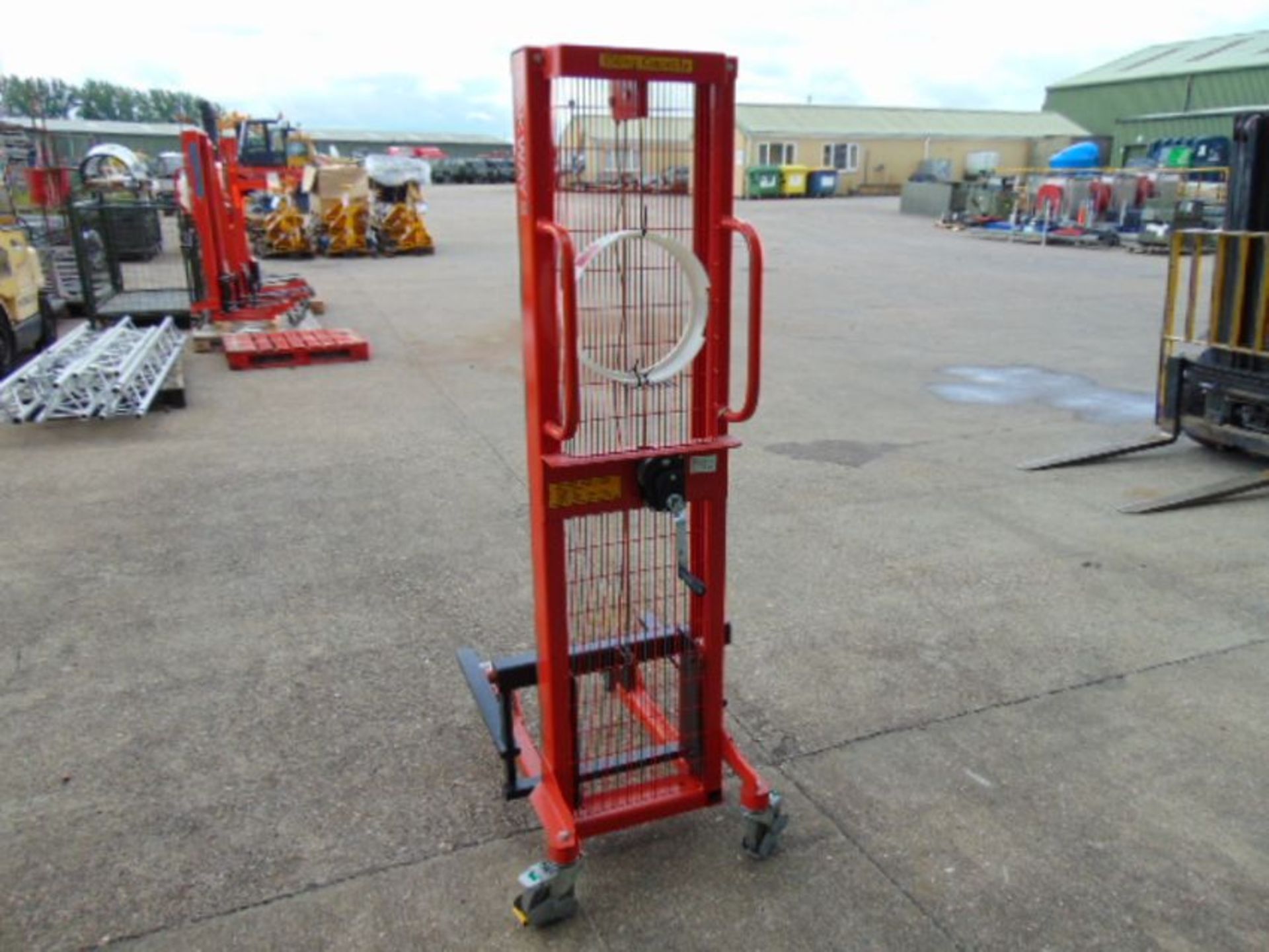 Advanced Handling 150 Kg Material Lift UNISSUED From MOD - Image 6 of 12