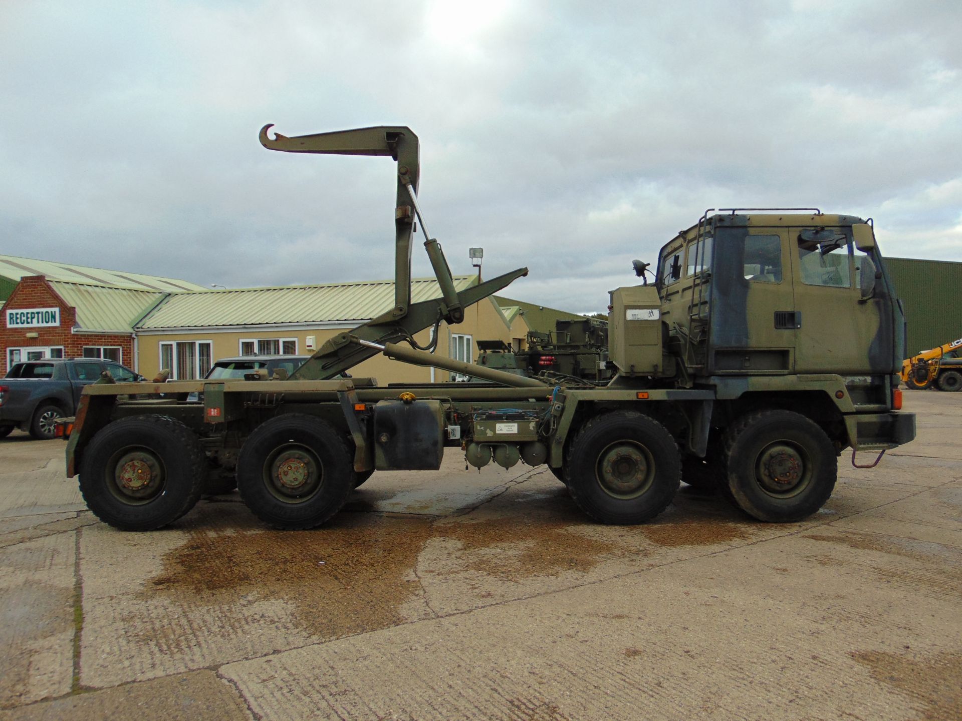 DAF 8x6 DROPS Multilift LHD Hook Loader - Image 10 of 34