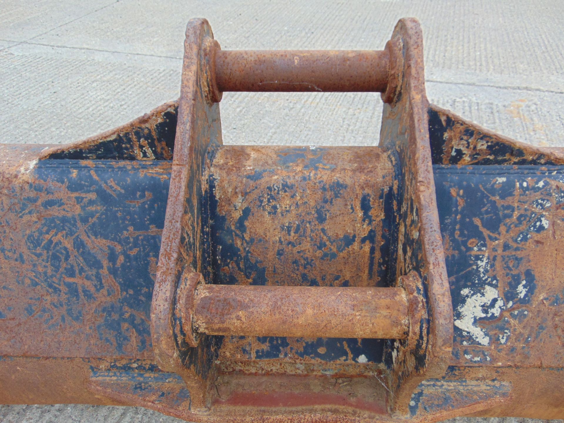 BMC 7ft Excavator Ditching Grading Bucket 80mm Pin - Image 6 of 7