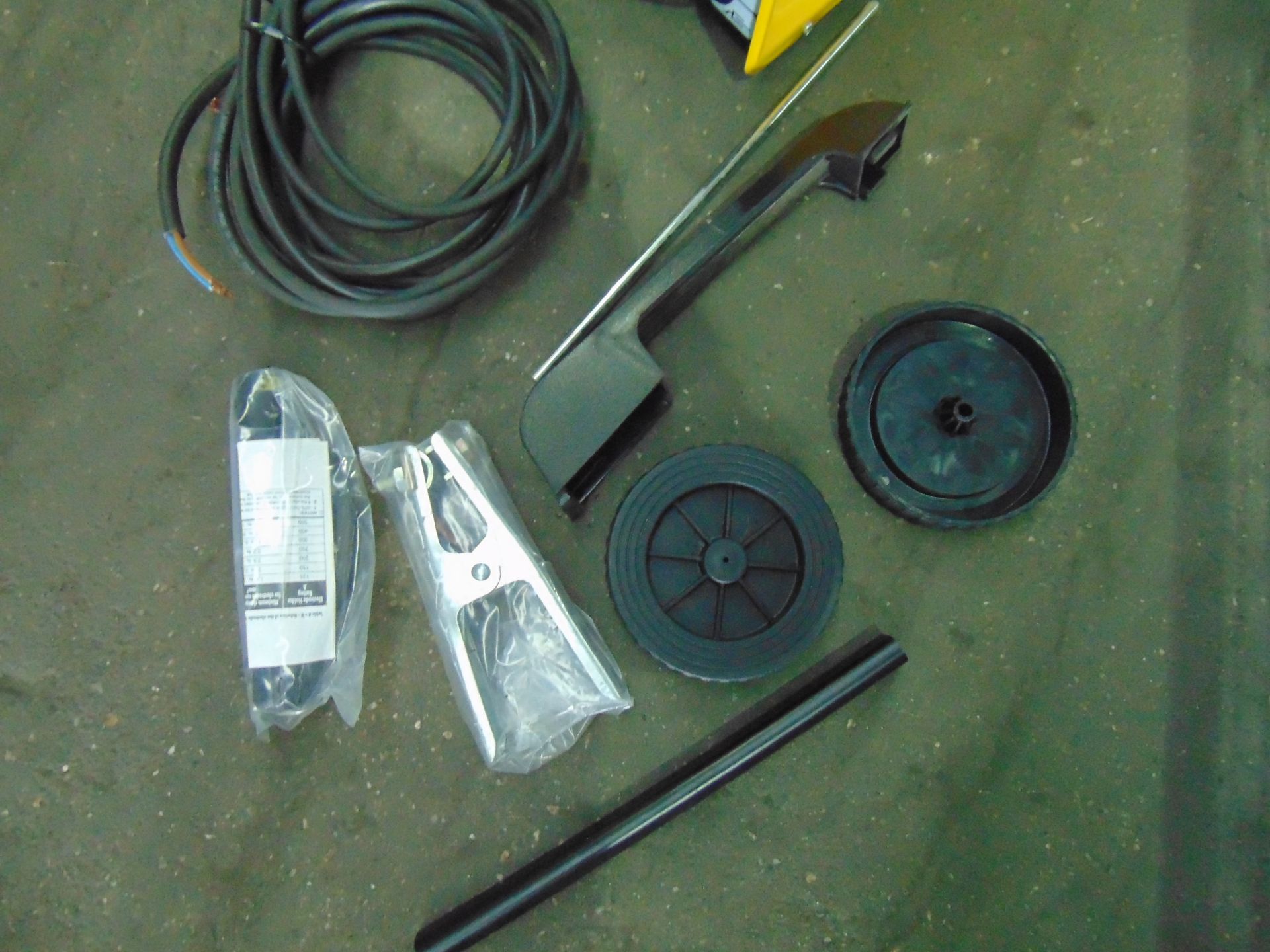 Deca Star 270-E Electric Welder with accessories - Image 4 of 6