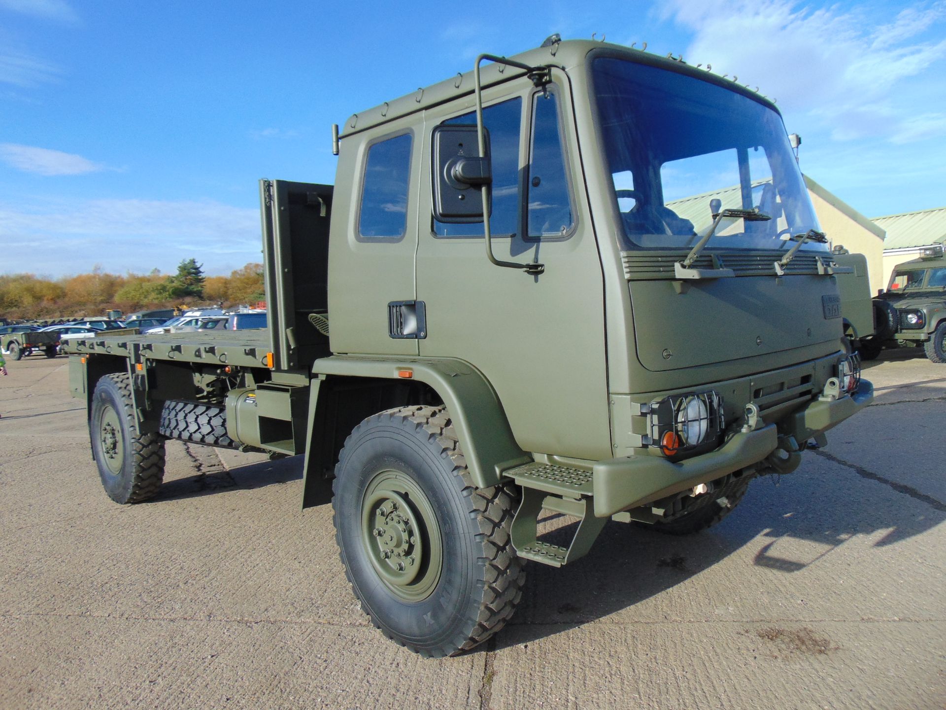 Leyland Daf 45/150 4 x 4 fitted with Hydraulic Winch ( operates Front and Rear )