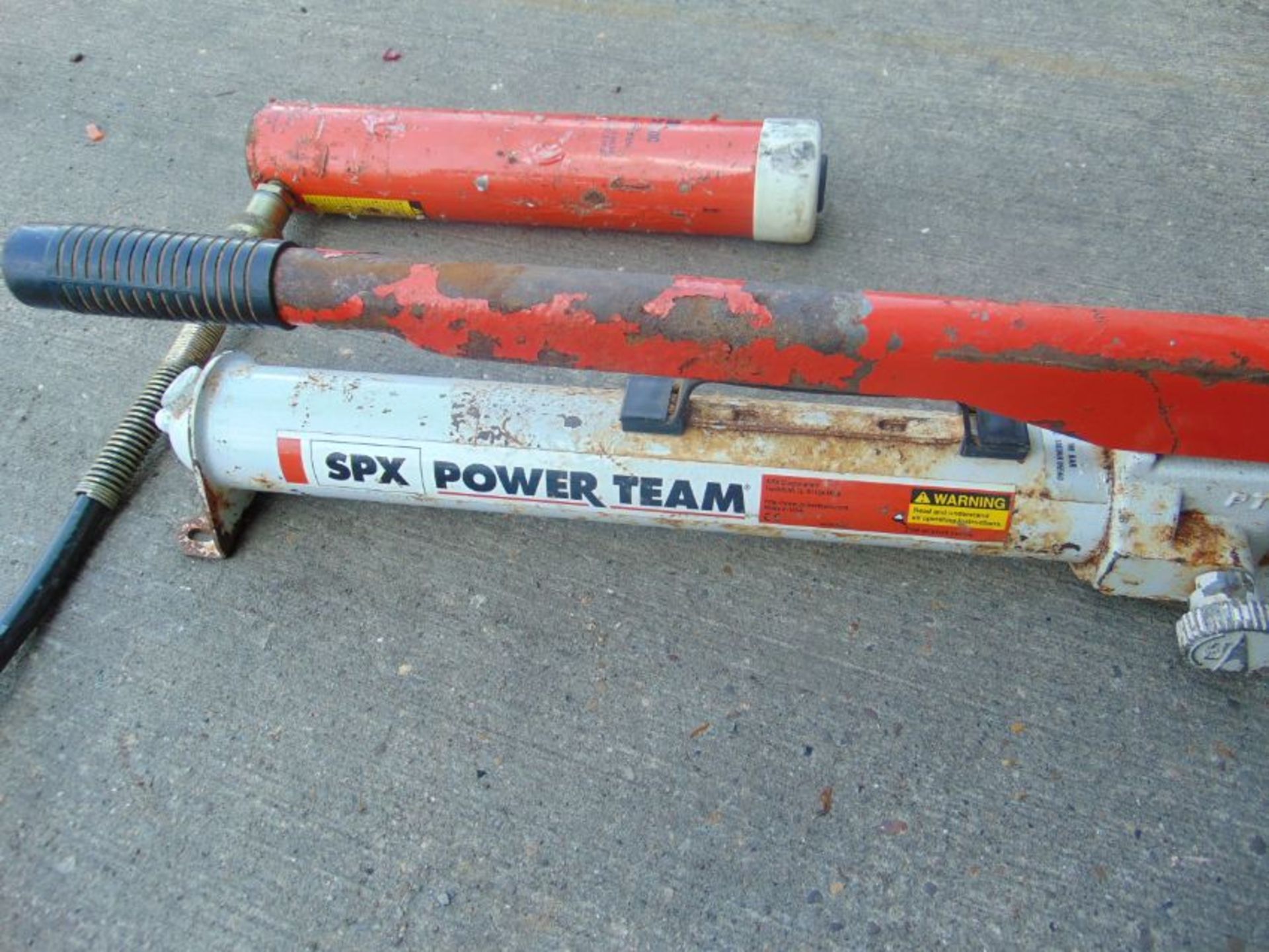 SPX Power Team 15 ton Hydraulic Pump c/w Ram - Image 2 of 4