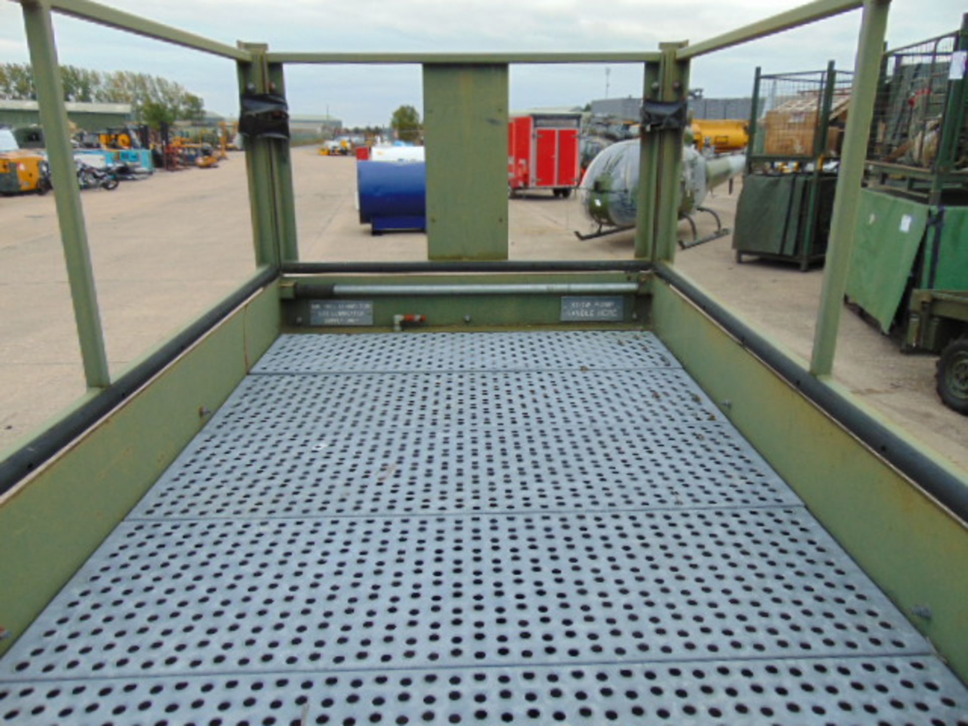 UK Lift Aircraft Hydraulic Access Platform from RAF as Shown - Image 10 of 11