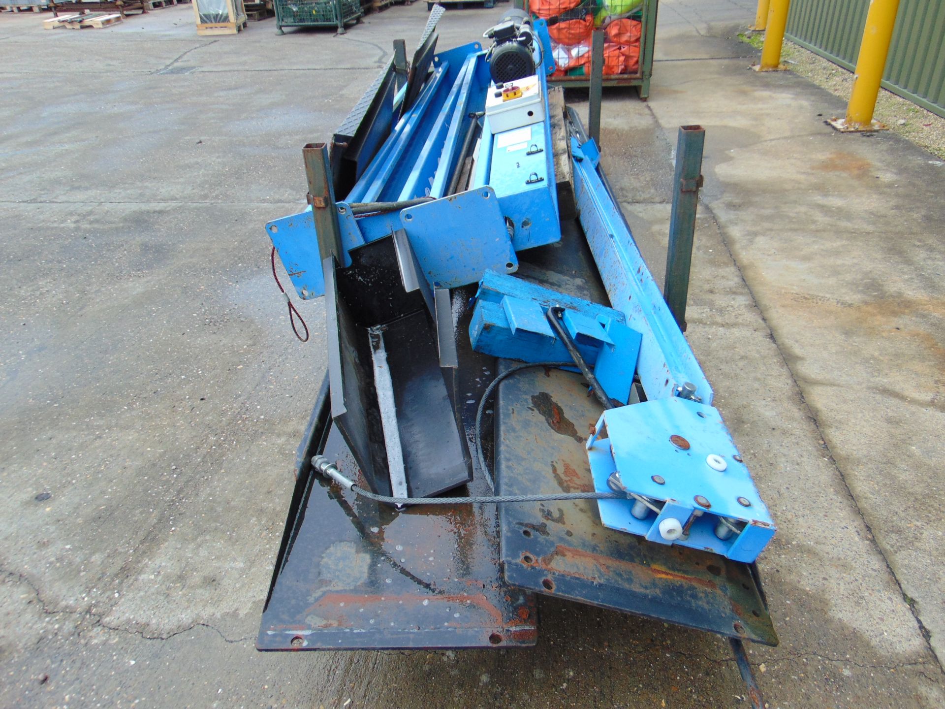 Hofman 435 4 post electro-hydraulic workshop lift 230 volt single phase motor from UK MoD c/w manual - Image 3 of 13