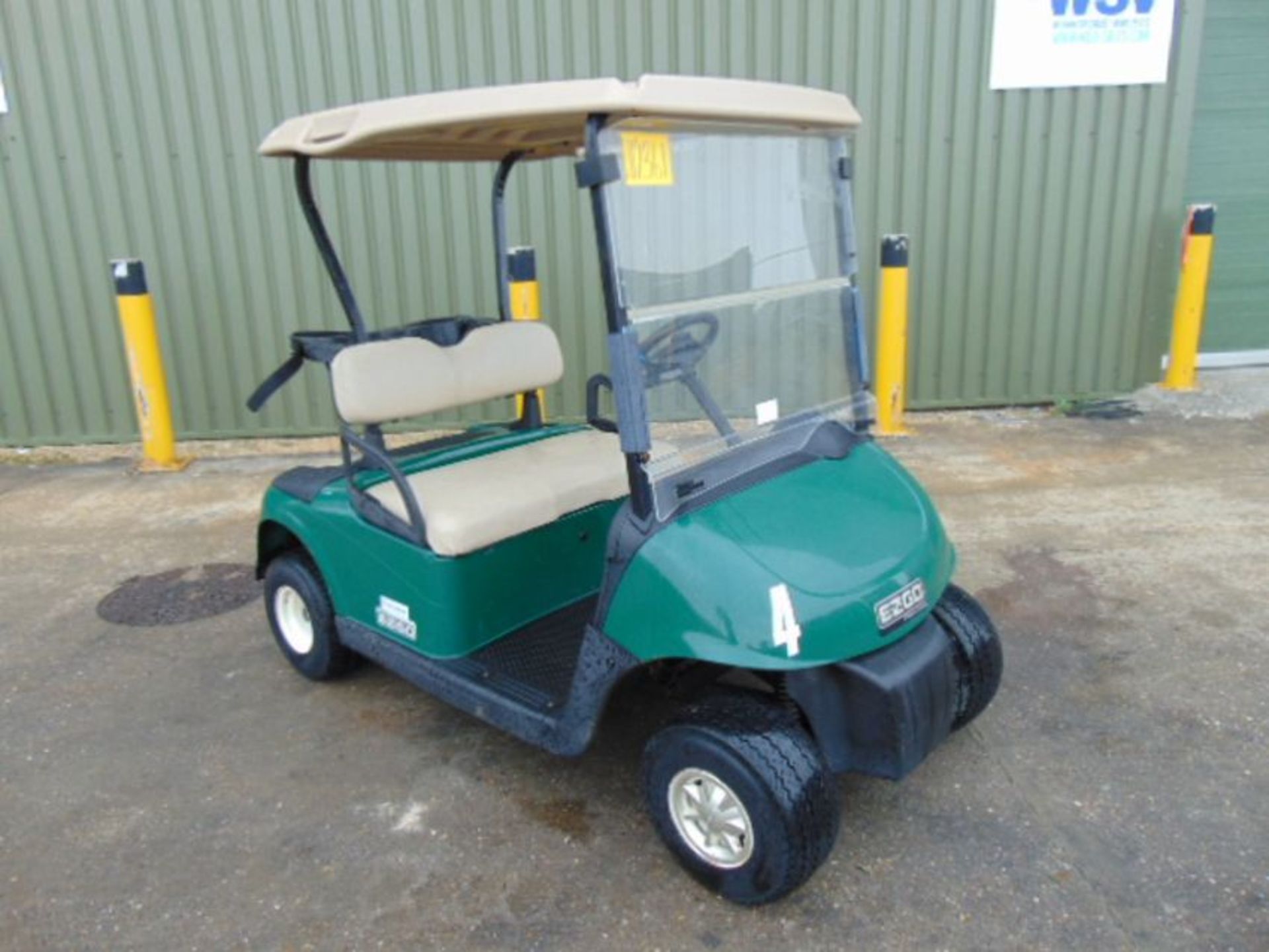 E-Z-GO 2 Seat Electric Golf Buggy