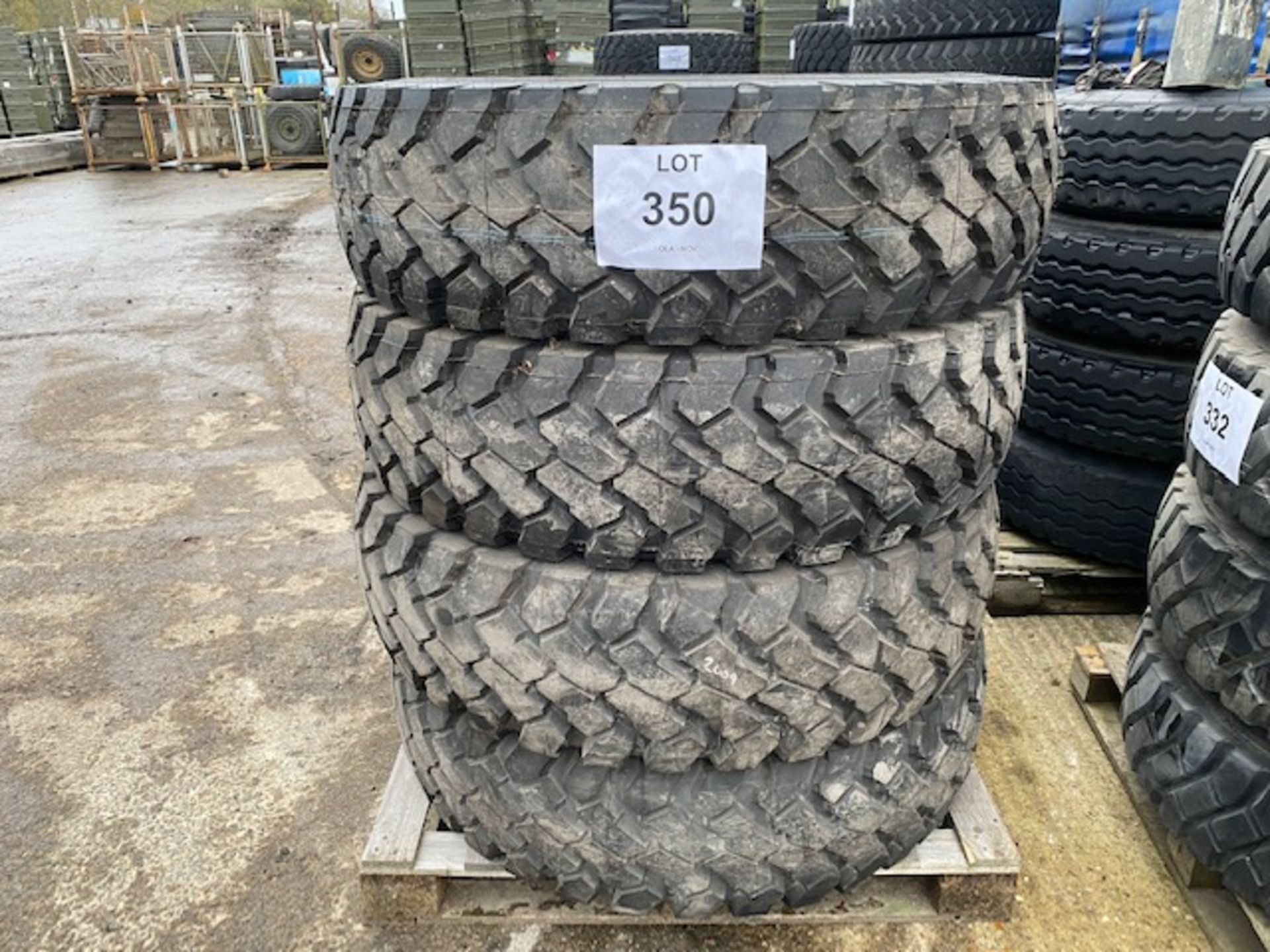 Unused Continental 14.00R20 HCS tyres