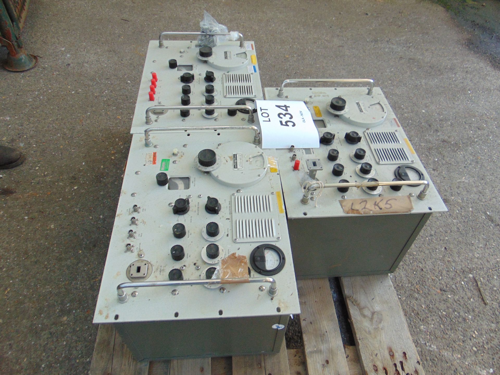 3 x SHF Model 628A Hewlett Packard Signal Generators - Image 4 of 4