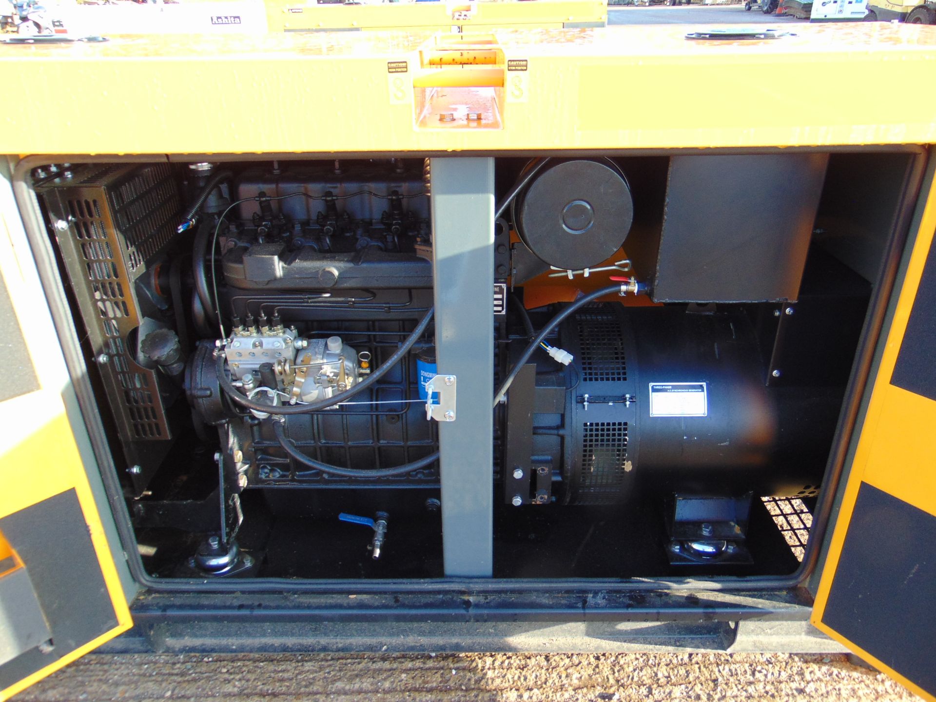 2020 UNISSUED 70 KVA 3 Phase Silent Diesel Generator Set - Image 10 of 17