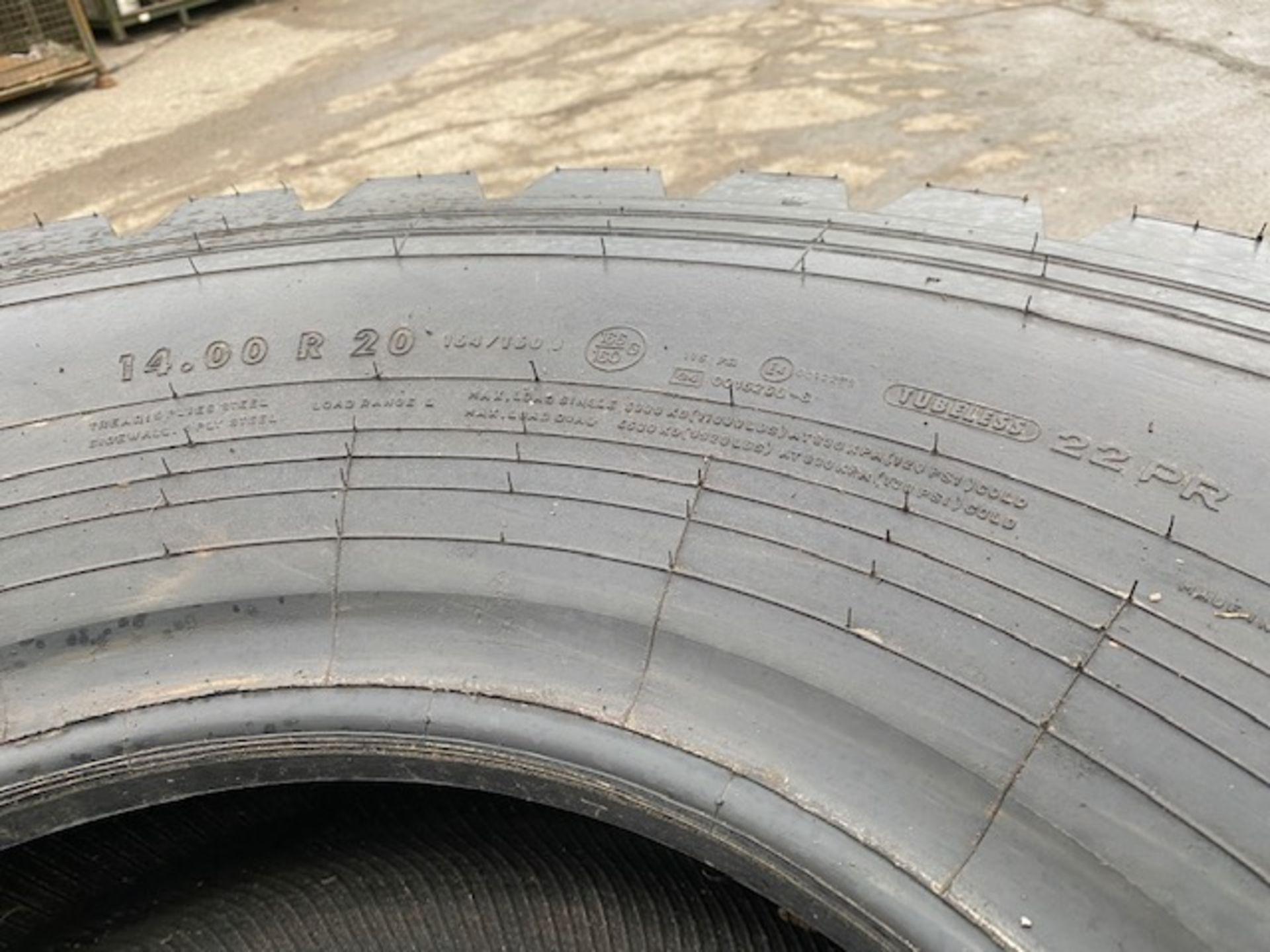 Unused Continental 14.00R20 HCS tyres - Image 4 of 9