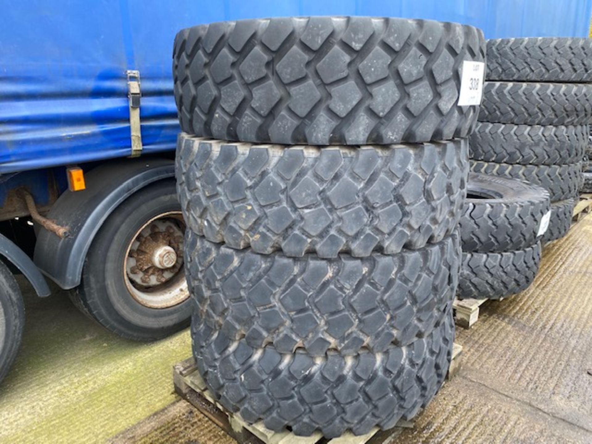 Michelin 16.00R20 XZL tyres - Image 6 of 8