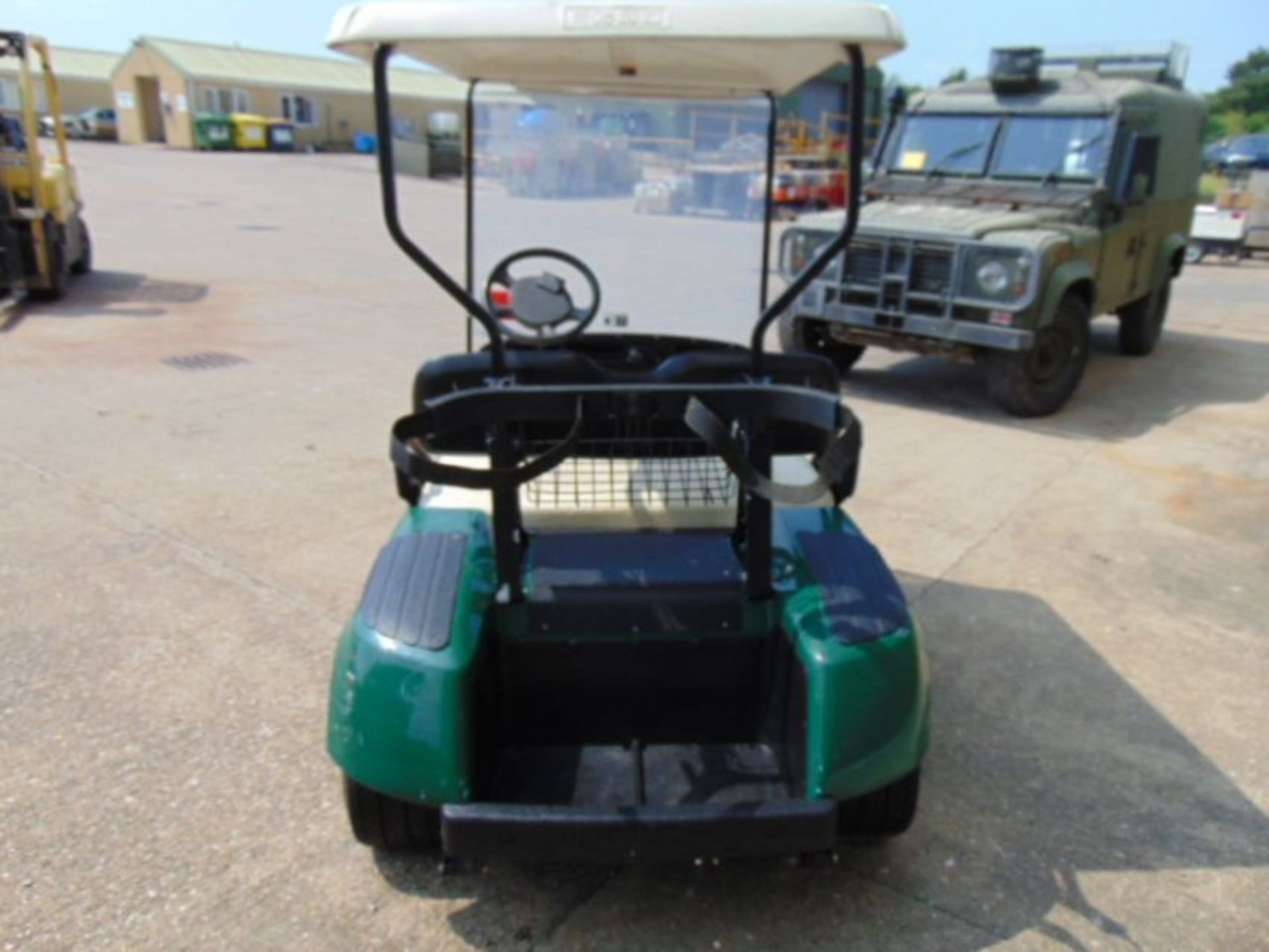 E-Z-GO LPG Gas Powered 2 Seat Golf Buggy - Image 7 of 15