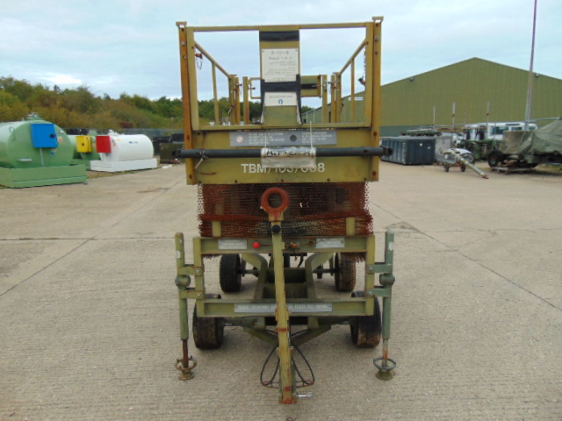 UK Lift Aircraft Hydraulic Access Platform from RAF as Shown - Image 2 of 11