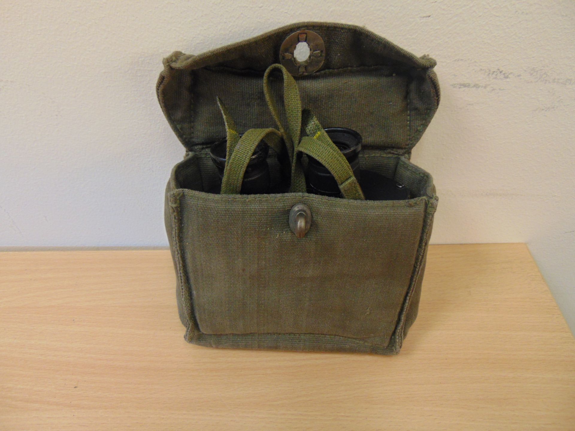 1X PAIR OF KERSHAW BINOCULARS IN ORIGINAL CASE - Image 4 of 8