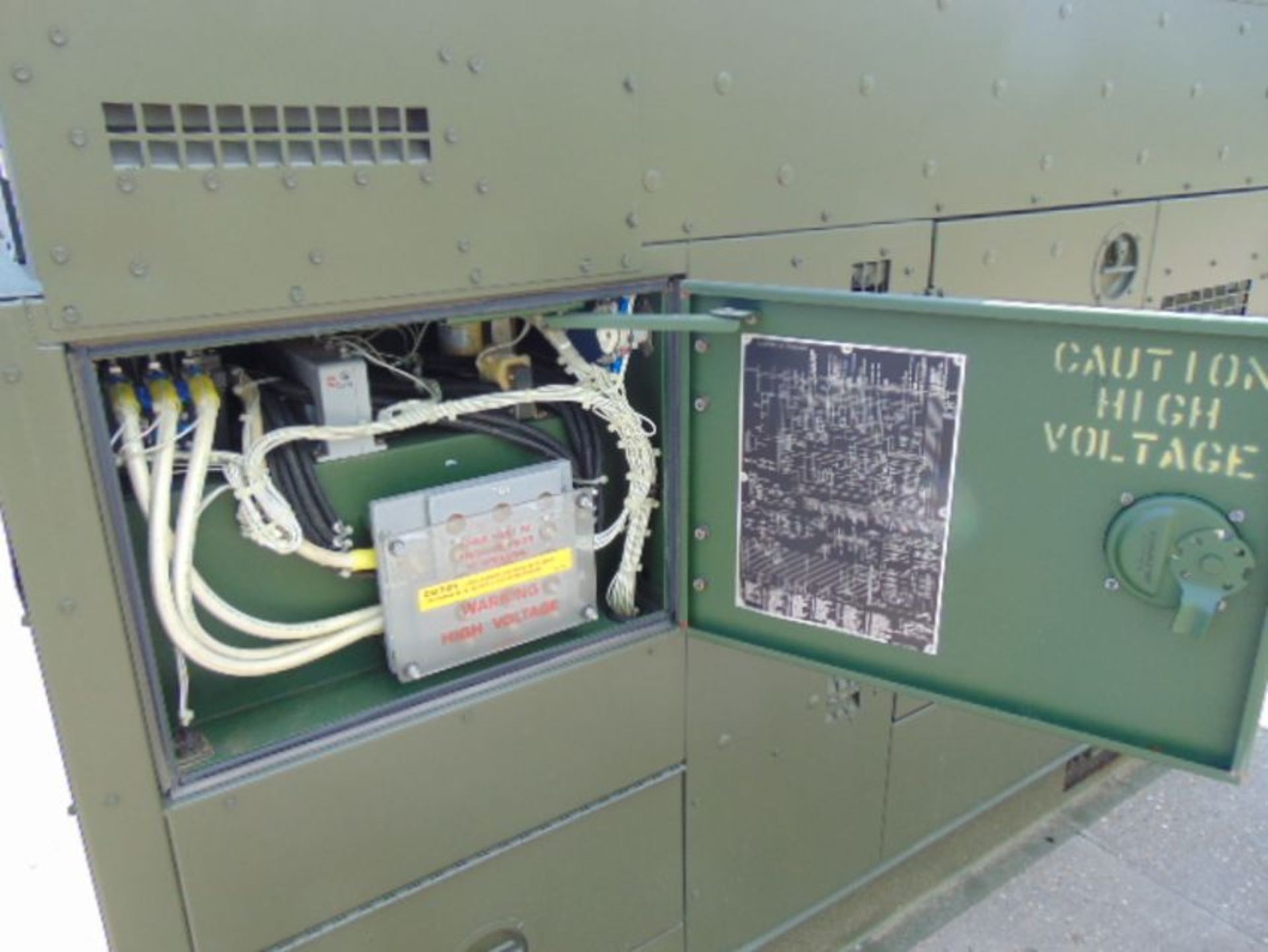 MEP-806B John Deere Diesel Powered 3 phase 75KVA 60KW-50/60HZ Generator - Image 14 of 22