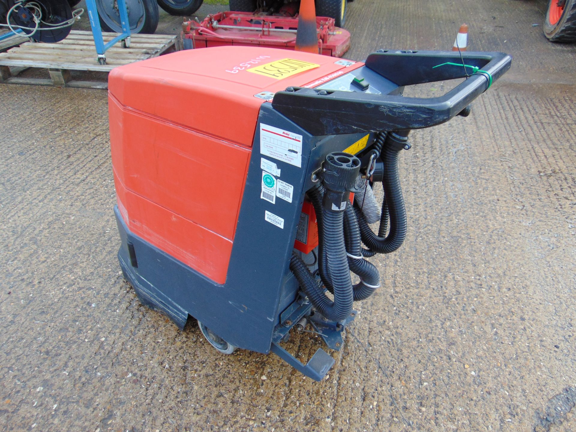 Hako Hakomatic E/B 450/530 Walk Behind Floor Scrubber - Image 5 of 9