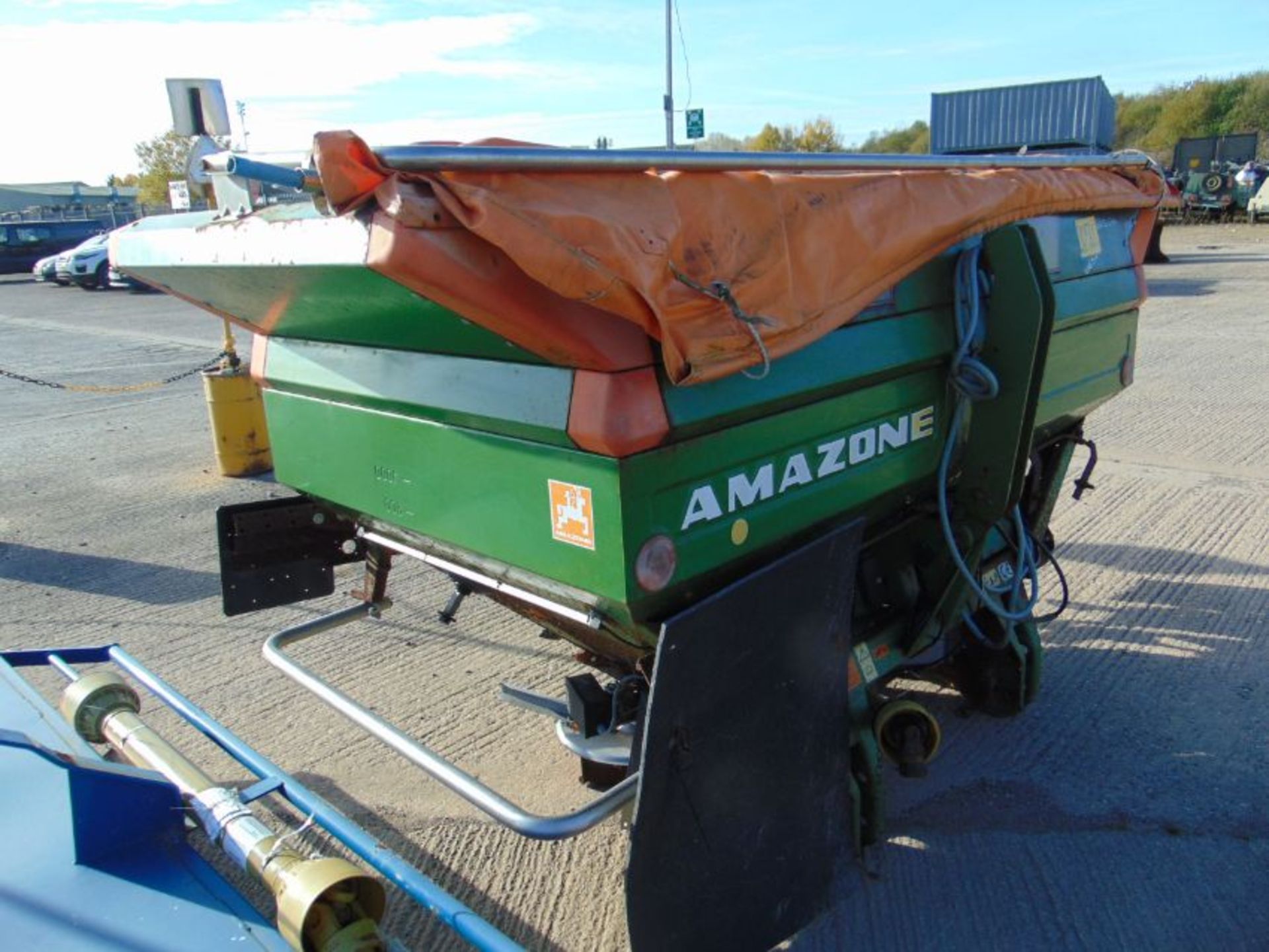 Amazone ZAM 1500 S500 Fertiliser Spreader - Image 3 of 8