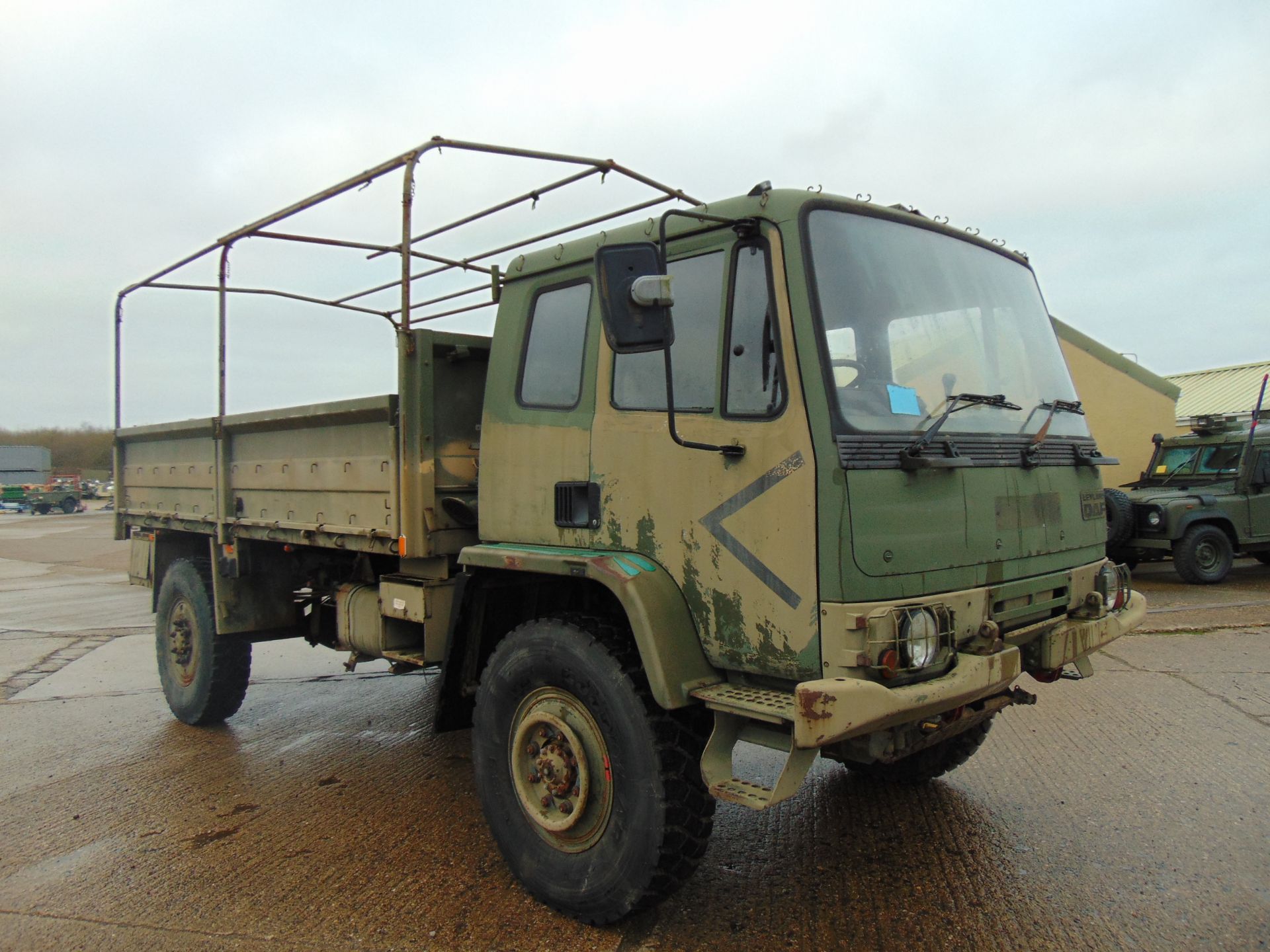 Leyland Daf 45/150 4 x 4 fitted with Hydraulic Winch ( operates Front and Rear )