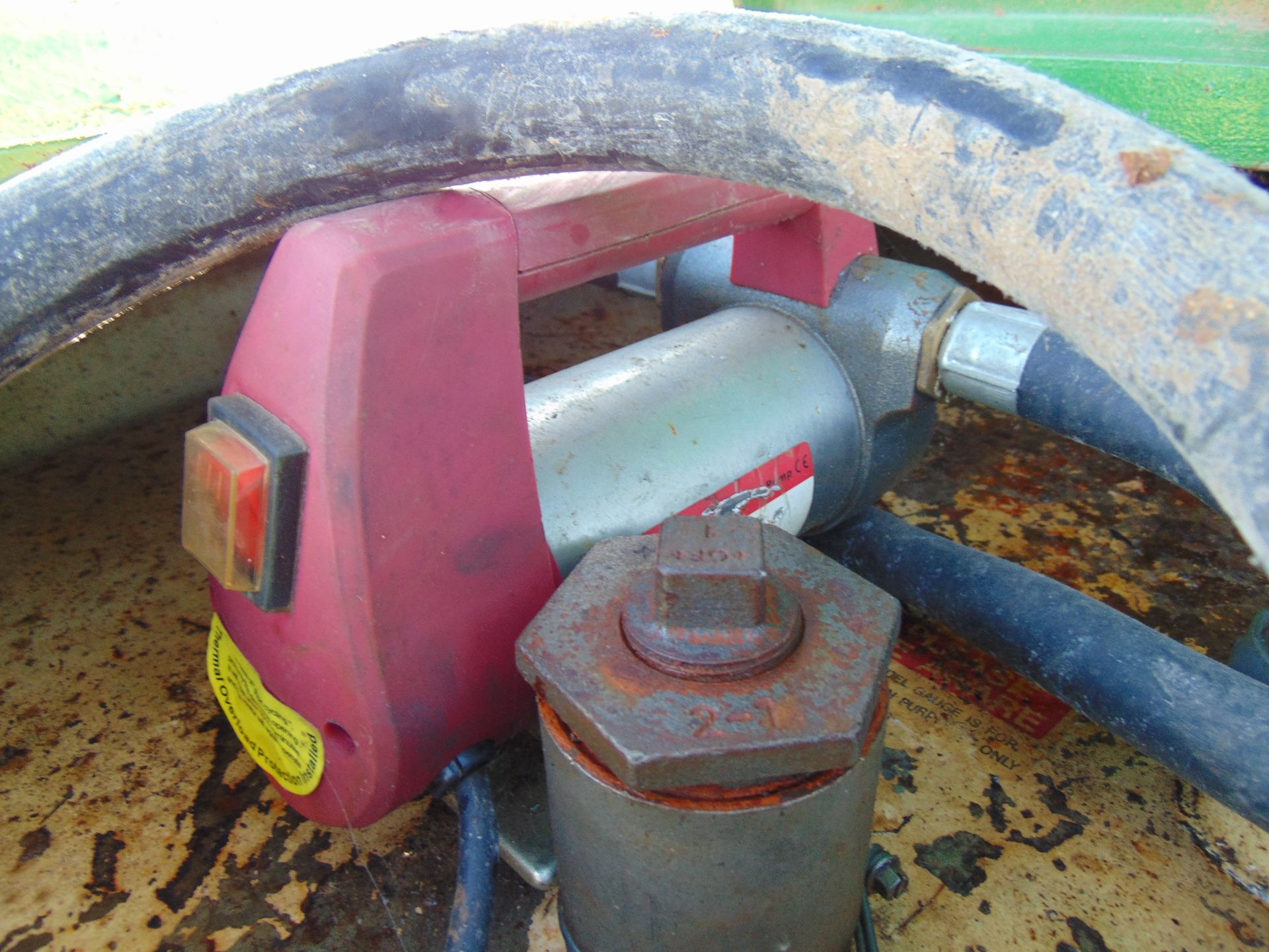 Steel Bunded Fuel Tank with 12 volt pump, hose and filler. - Image 7 of 9