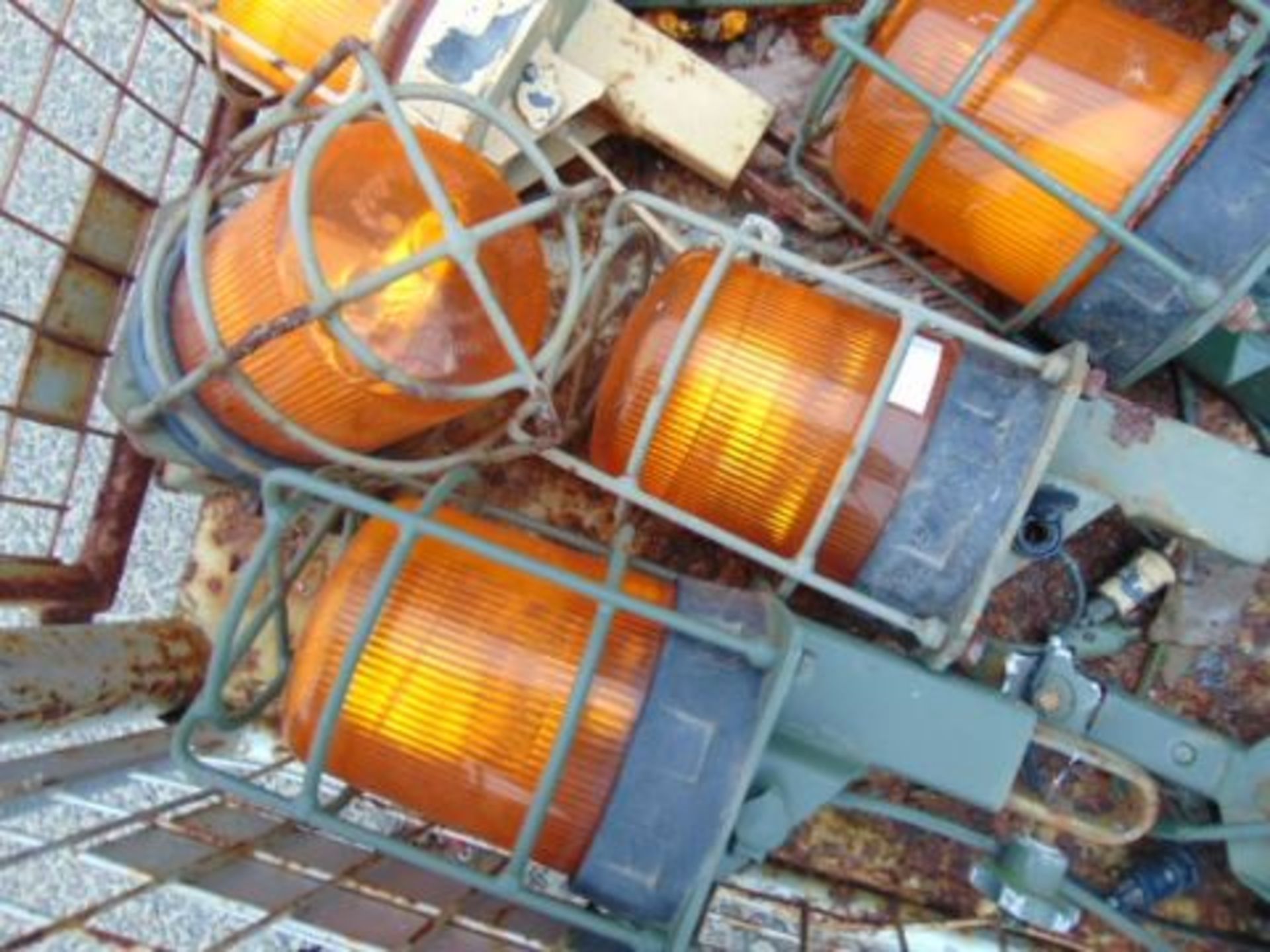 Pallet of 12 Flashing Amber Light Kits and Mesh - Image 2 of 2