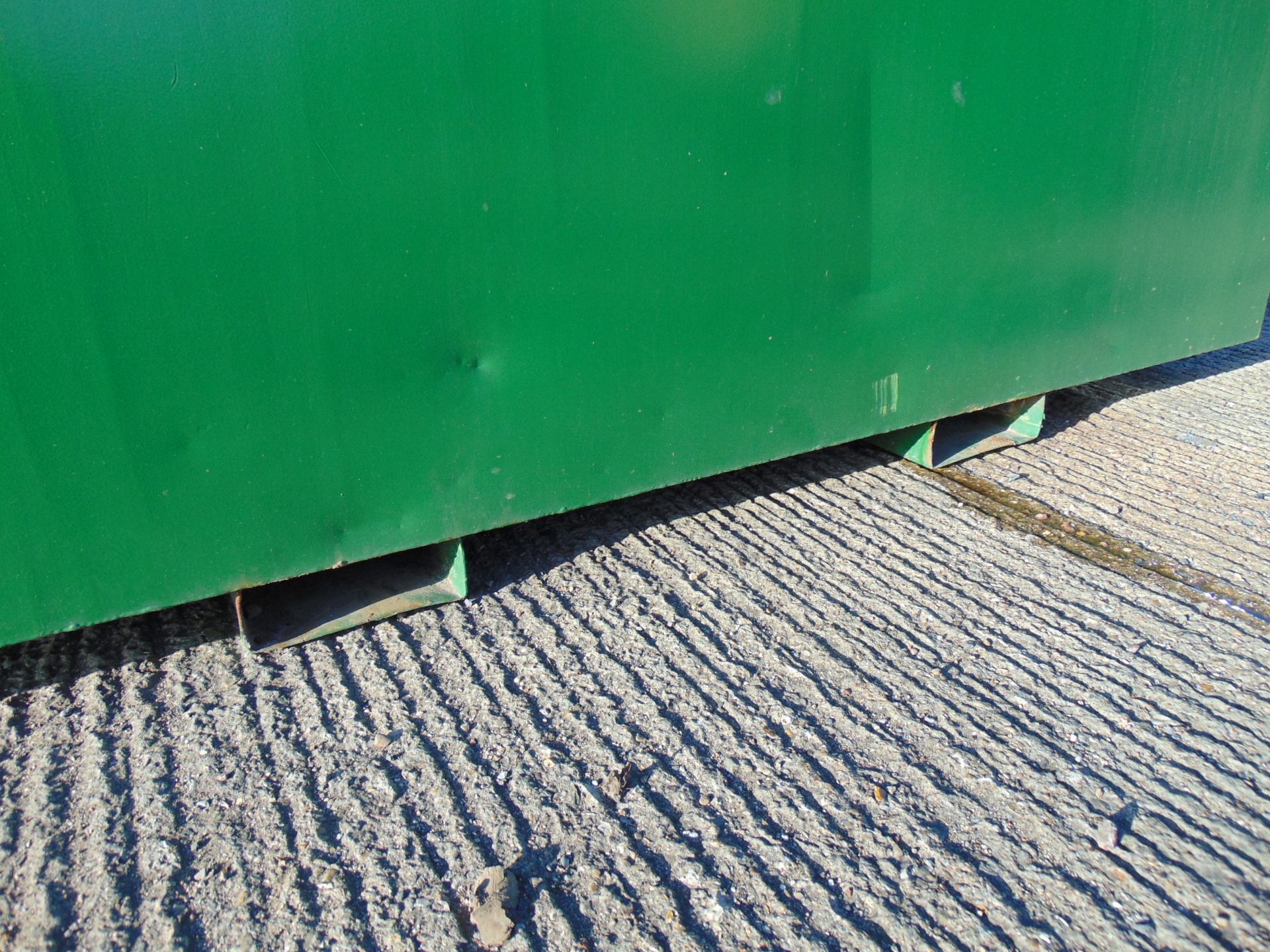 Steel Bunded Fuel Tank with 12 volt pump, hose and filler. - Image 9 of 9