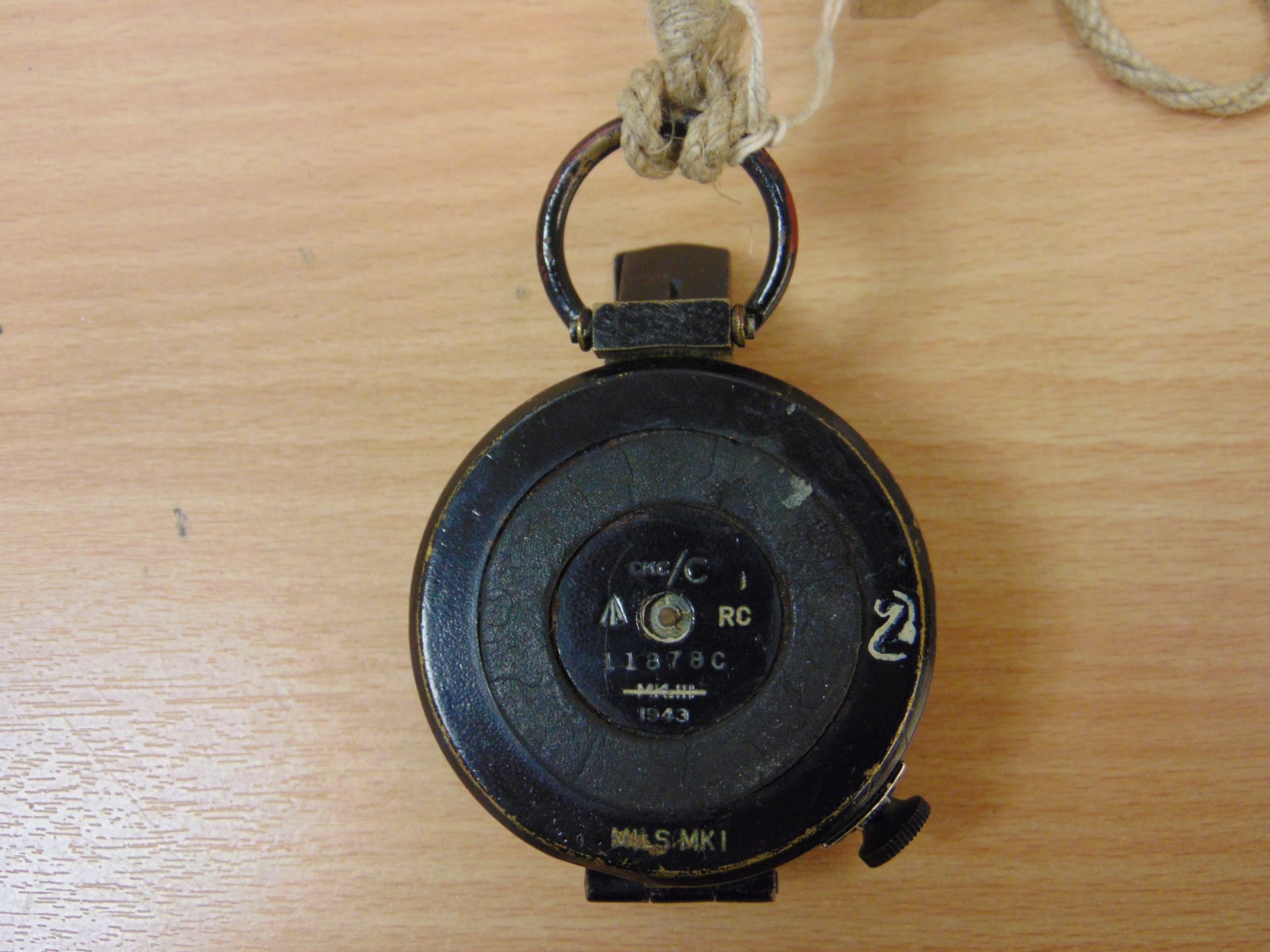 WW2 DATED1943 RC MK1 BRASS PRISMATIC COMPASS WITH LANYARD - Image 6 of 7