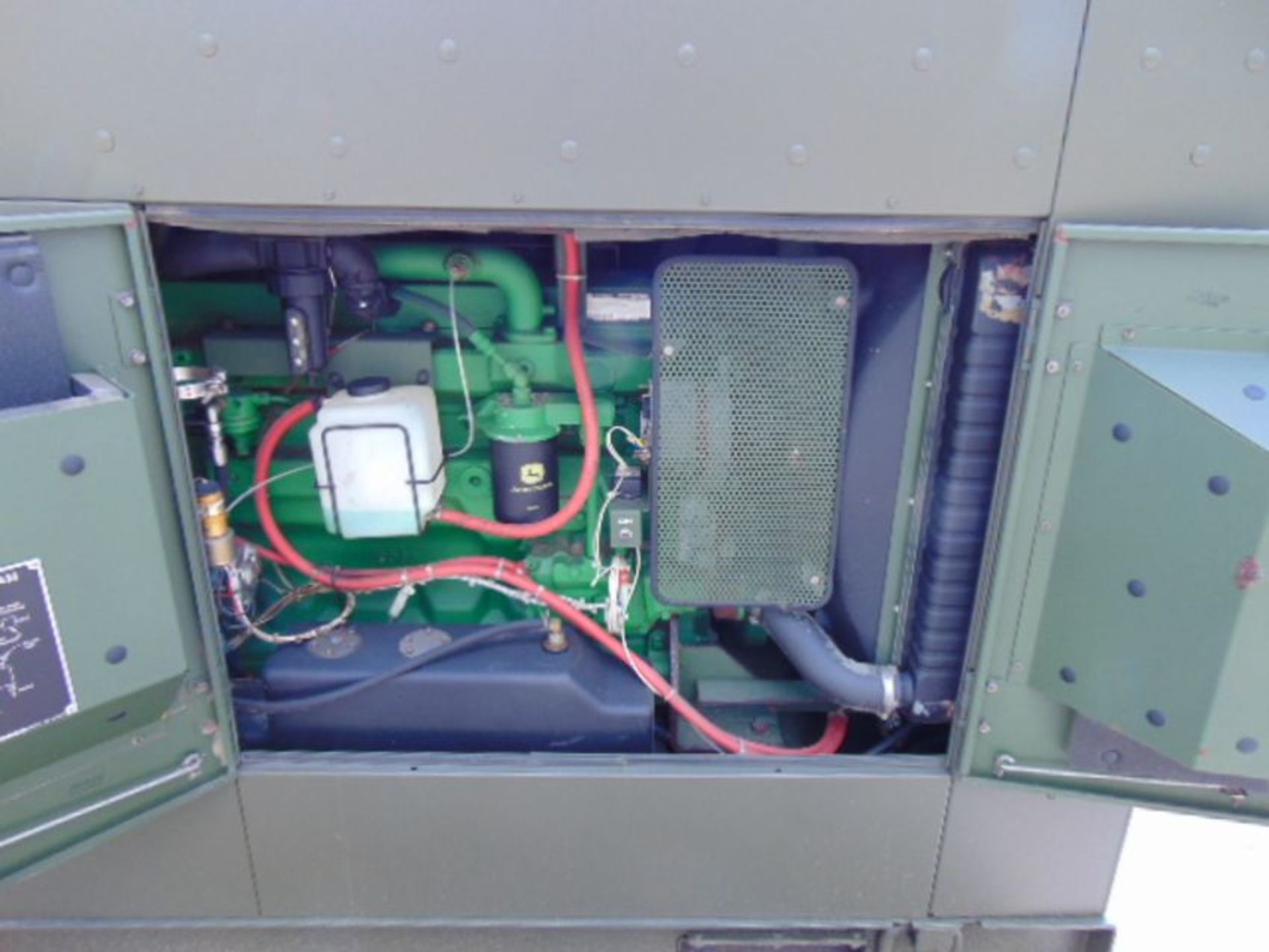 MEP-806B John Deere Diesel Powered 3 phase 75KVA 60KW-50/60HZ Generator - Image 17 of 22