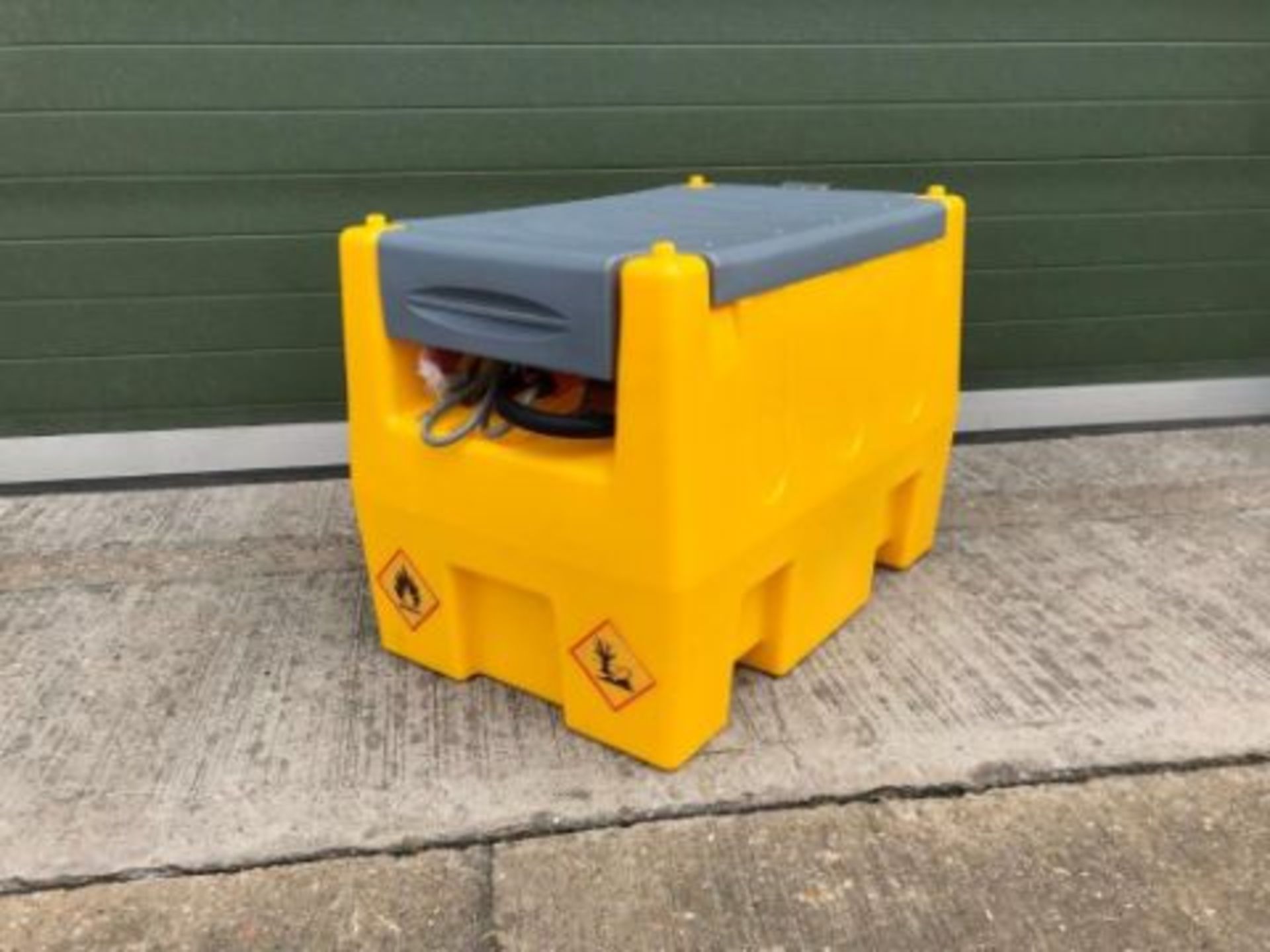 ** BRAND NEW ** Unused DTK240 transportable 220lt diesel tank