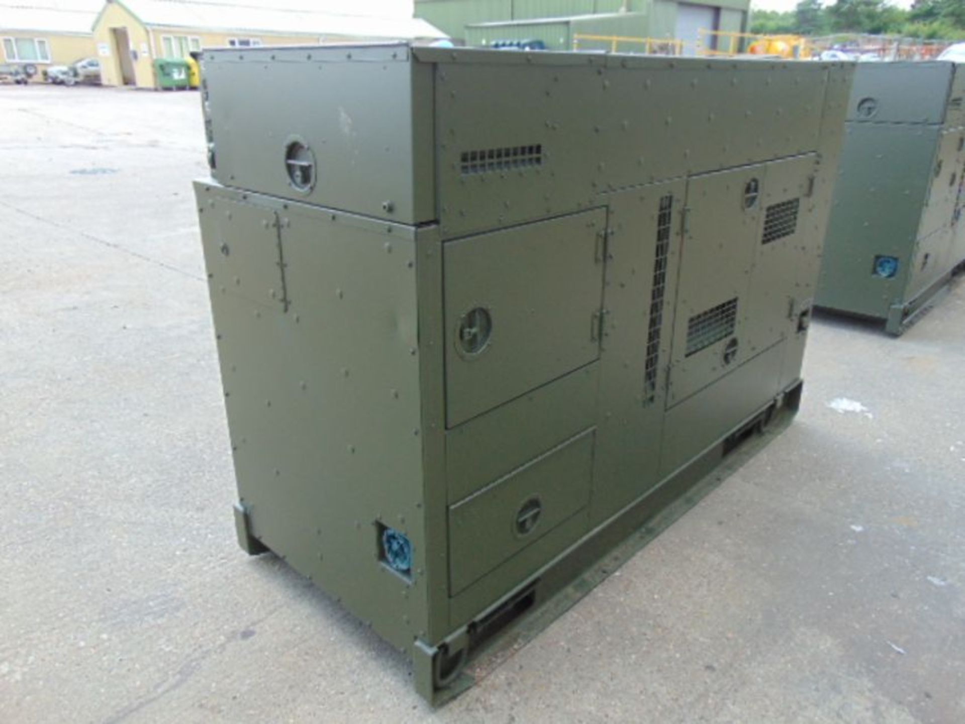 MEP-806B John Deere Diesel Powered 3 phase 75KVA 60KW-50/60HZ Generator - Image 5 of 22