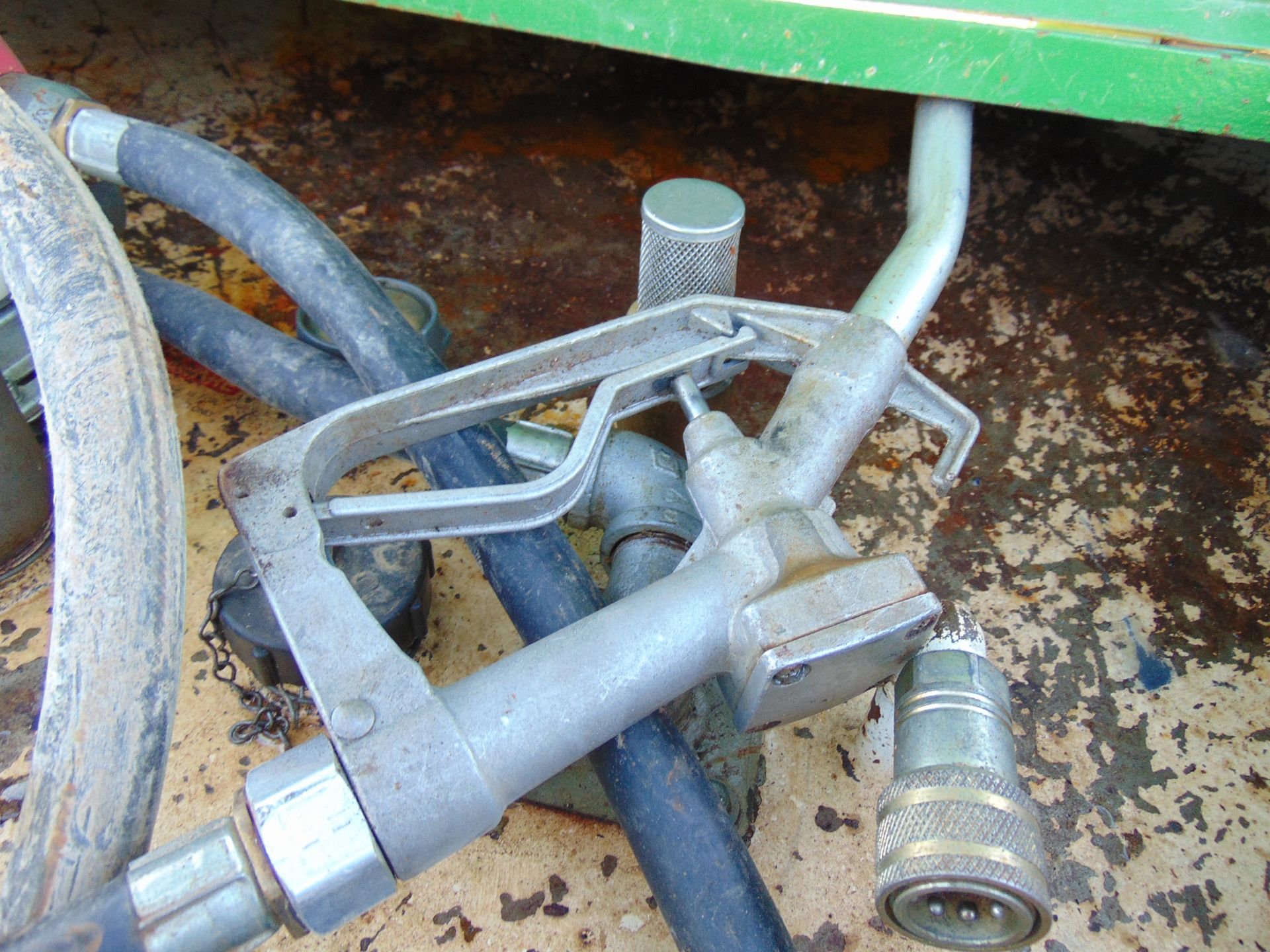 Steel Bunded Fuel Tank with 12 volt pump, hose and filler. - Image 6 of 9