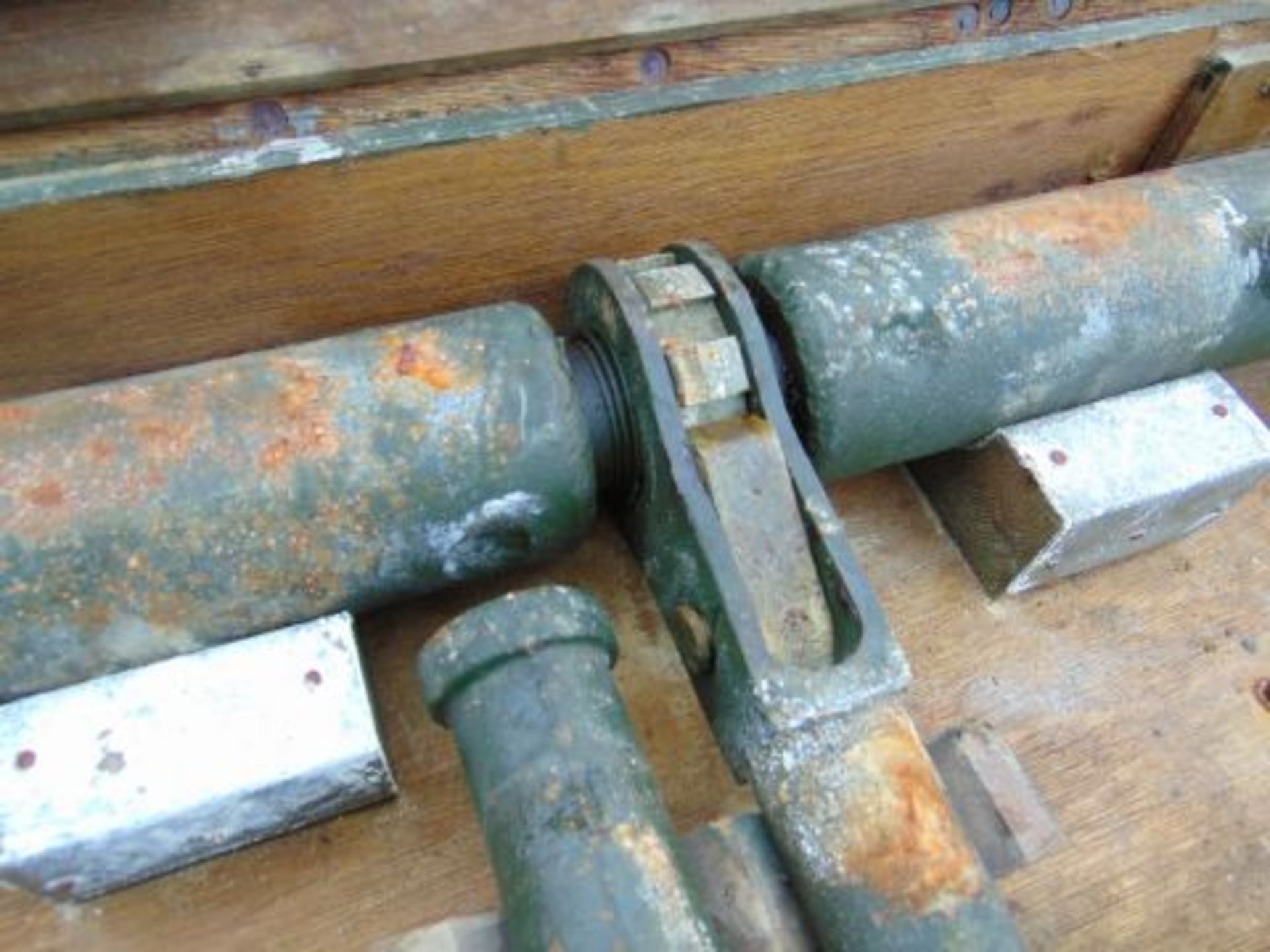 Pair of Heavy Duty Ratchet Jacks. - Image 3 of 7