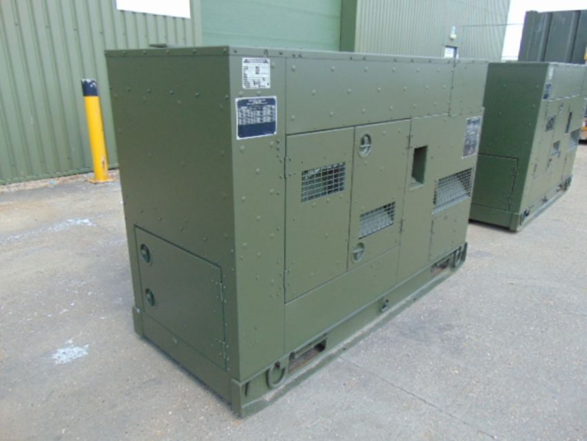 MEP-806B John Deere Diesel Powered 3 phase 75KVA 60KW-50/60HZ Generator - Image 2 of 22