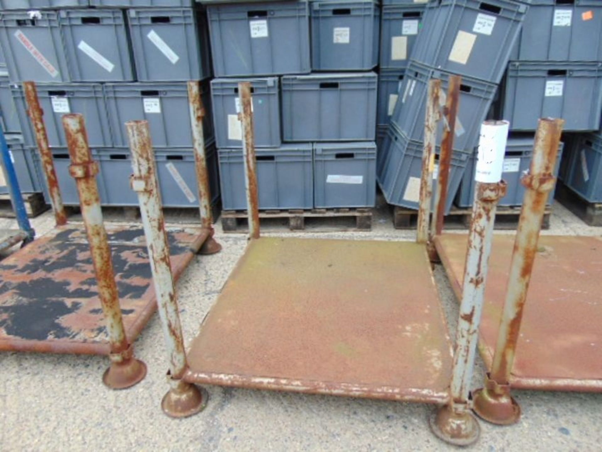 1 x Standard MoD Stackable Stillage