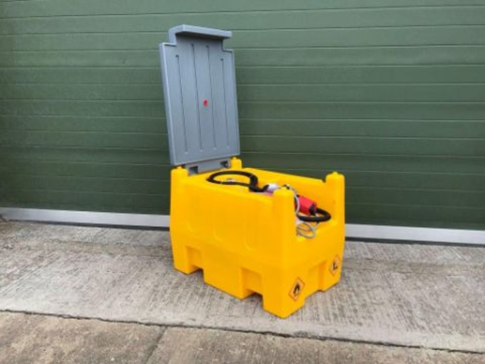 ** BRAND NEW ** Unused DTK240 transportable 220lt diesel tank - Image 8 of 36