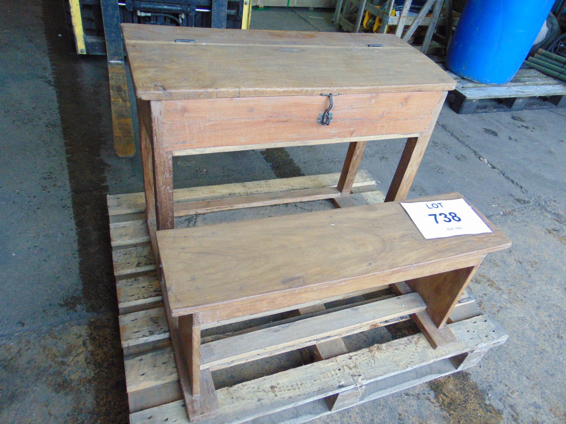 LOVELY VINTAGE OAK DOUBLE SEAT SCHOOL DESK - Image 4 of 5