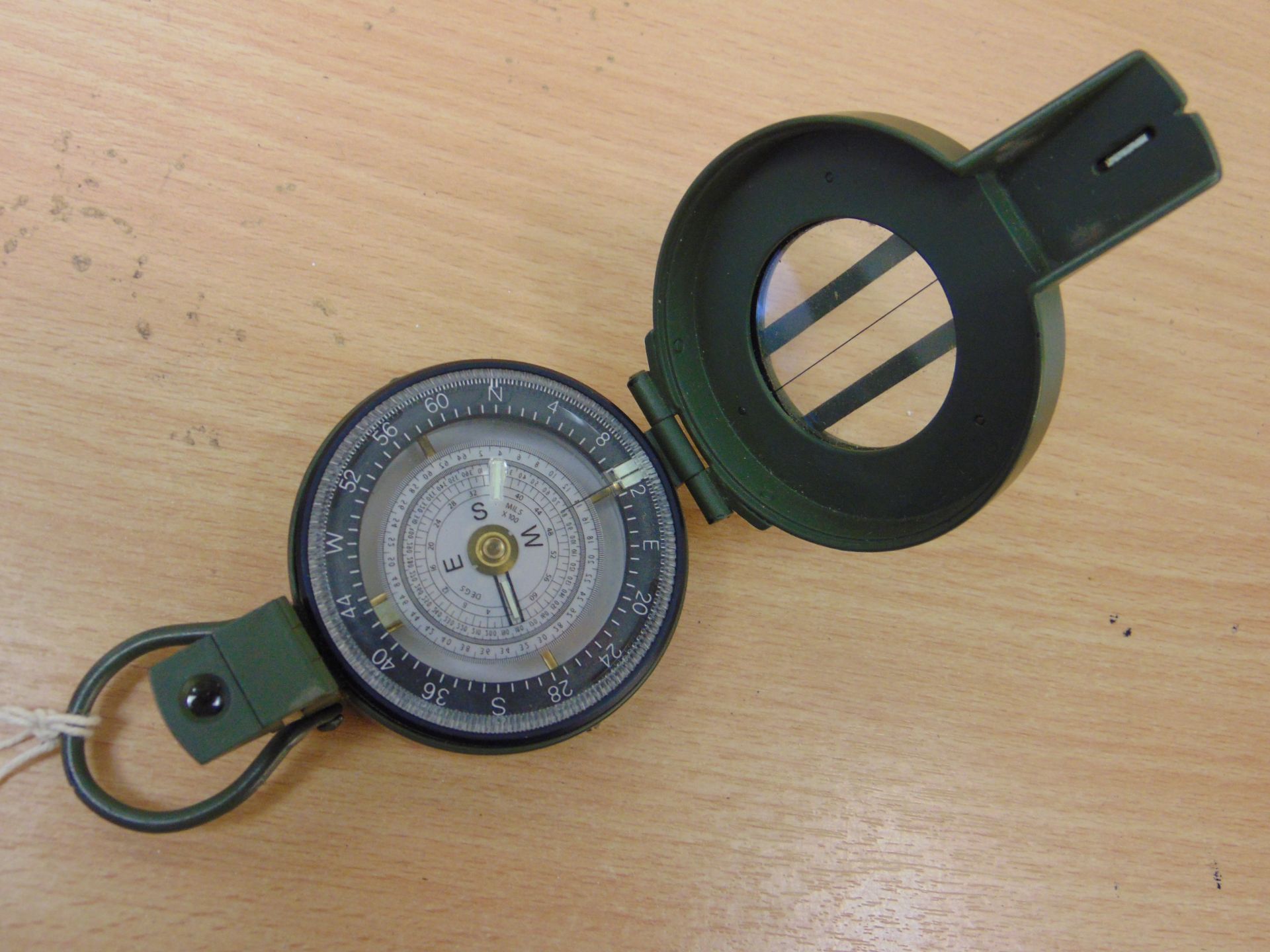 FRANCIS BARKER M88 PRISMATIC COMPASS NATO MARKS BRITISH ARMY ISSUED - Image 2 of 6