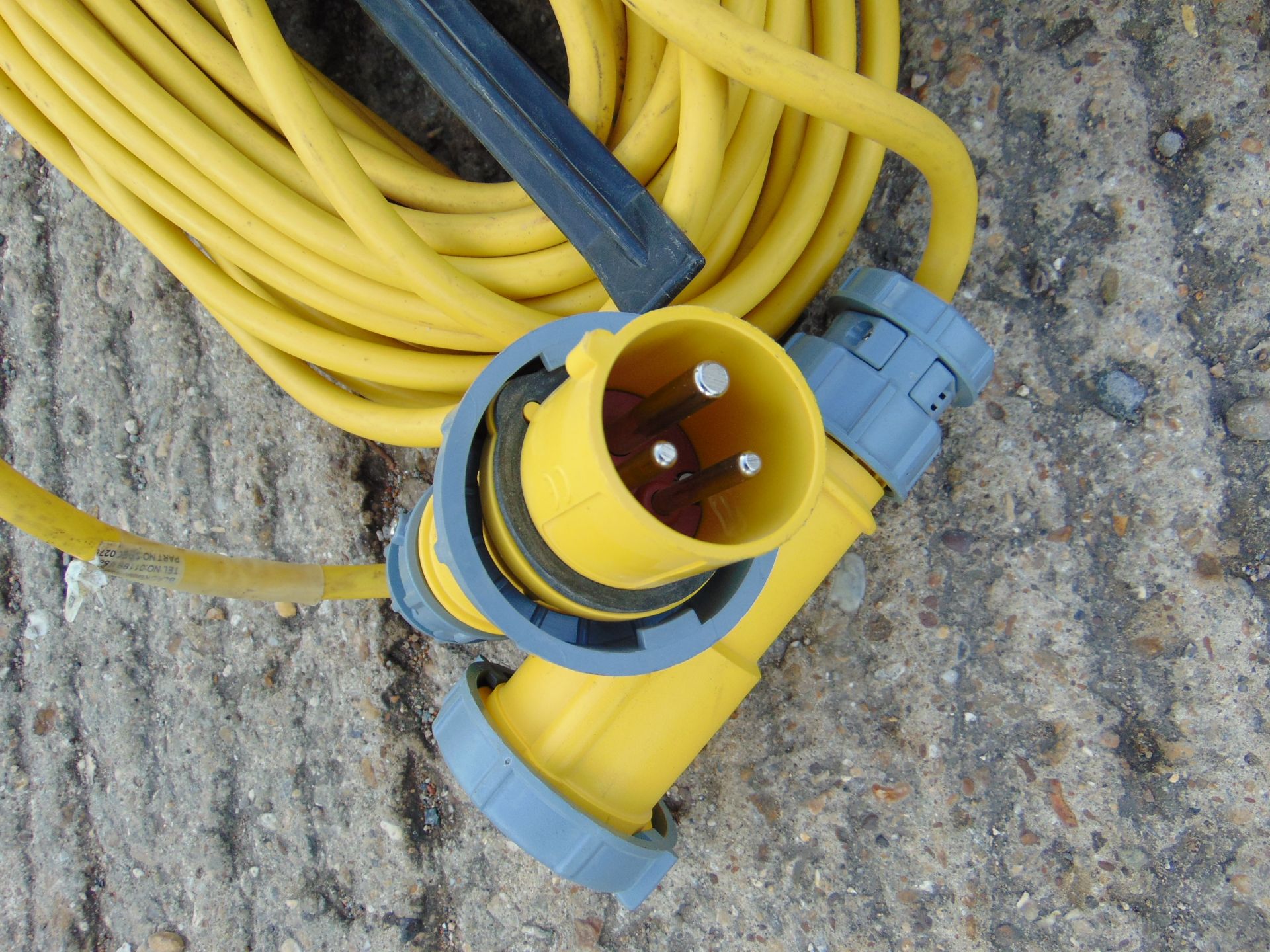 2 x 110V Extension Cable Assys - Image 3 of 4