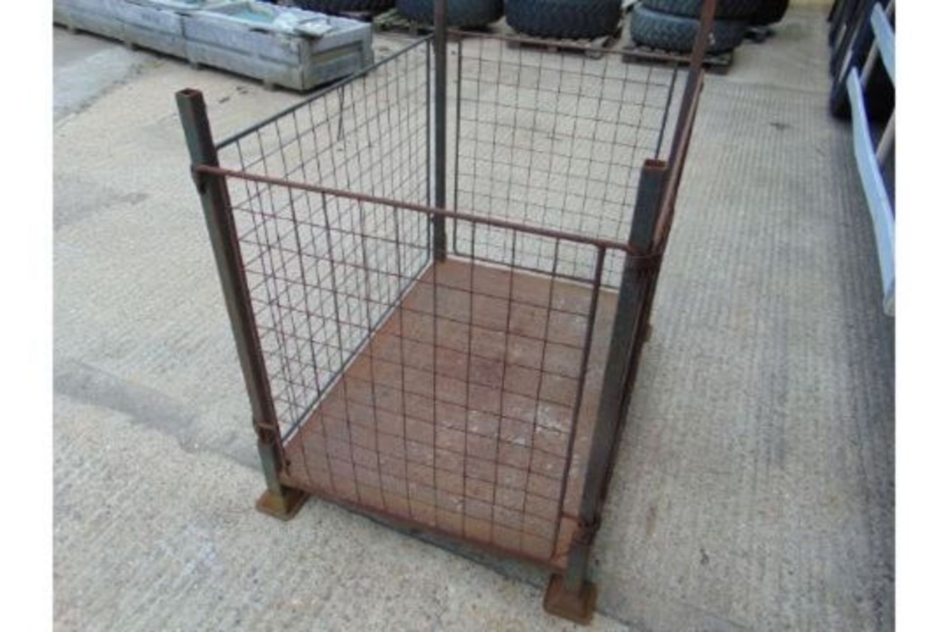 Steel Stacking Stillage with removable sides and corner posts - Image 2 of 3