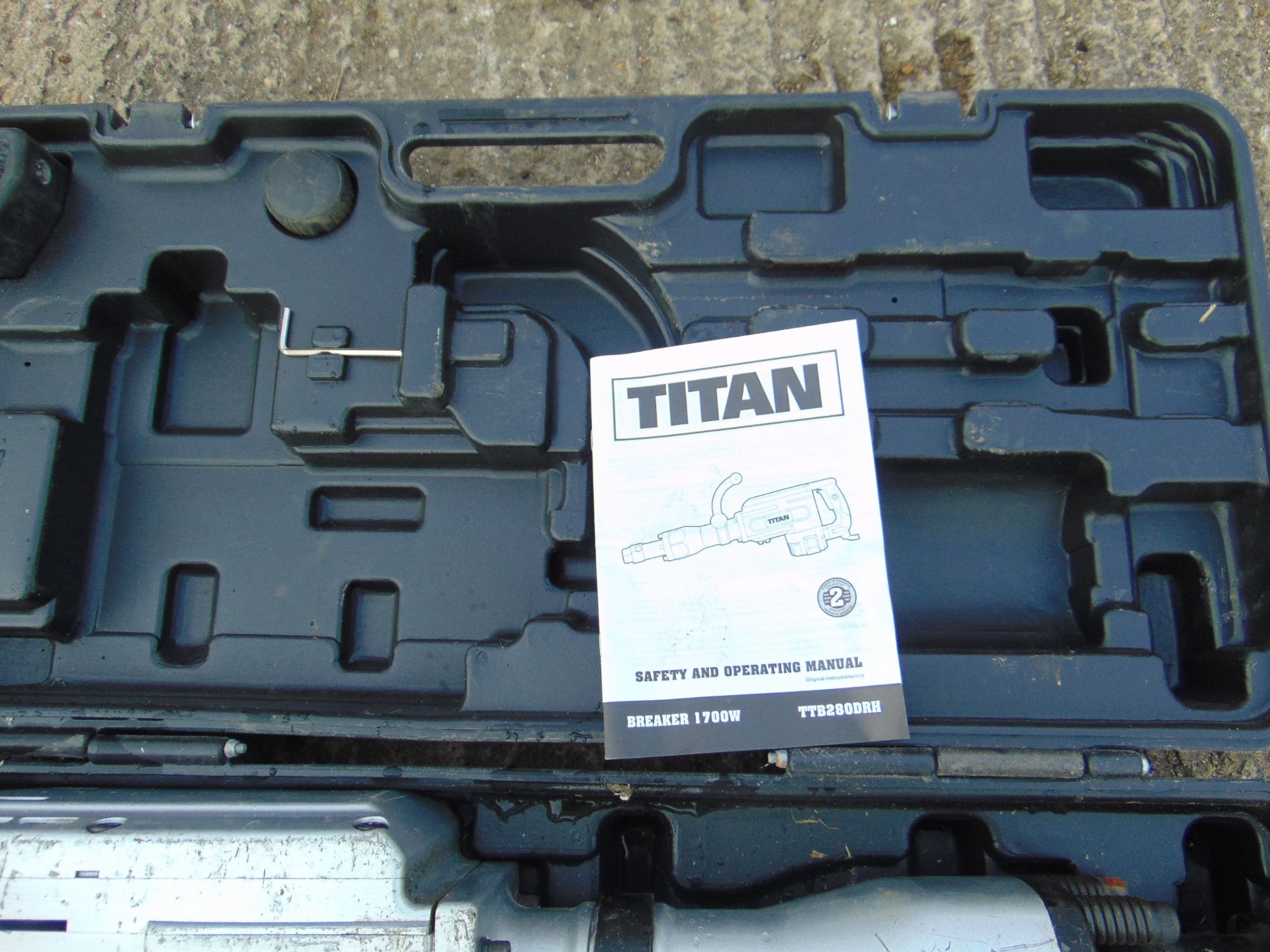 Titan 1700w 240 volt Breaker with Points in case as shown - Image 4 of 4