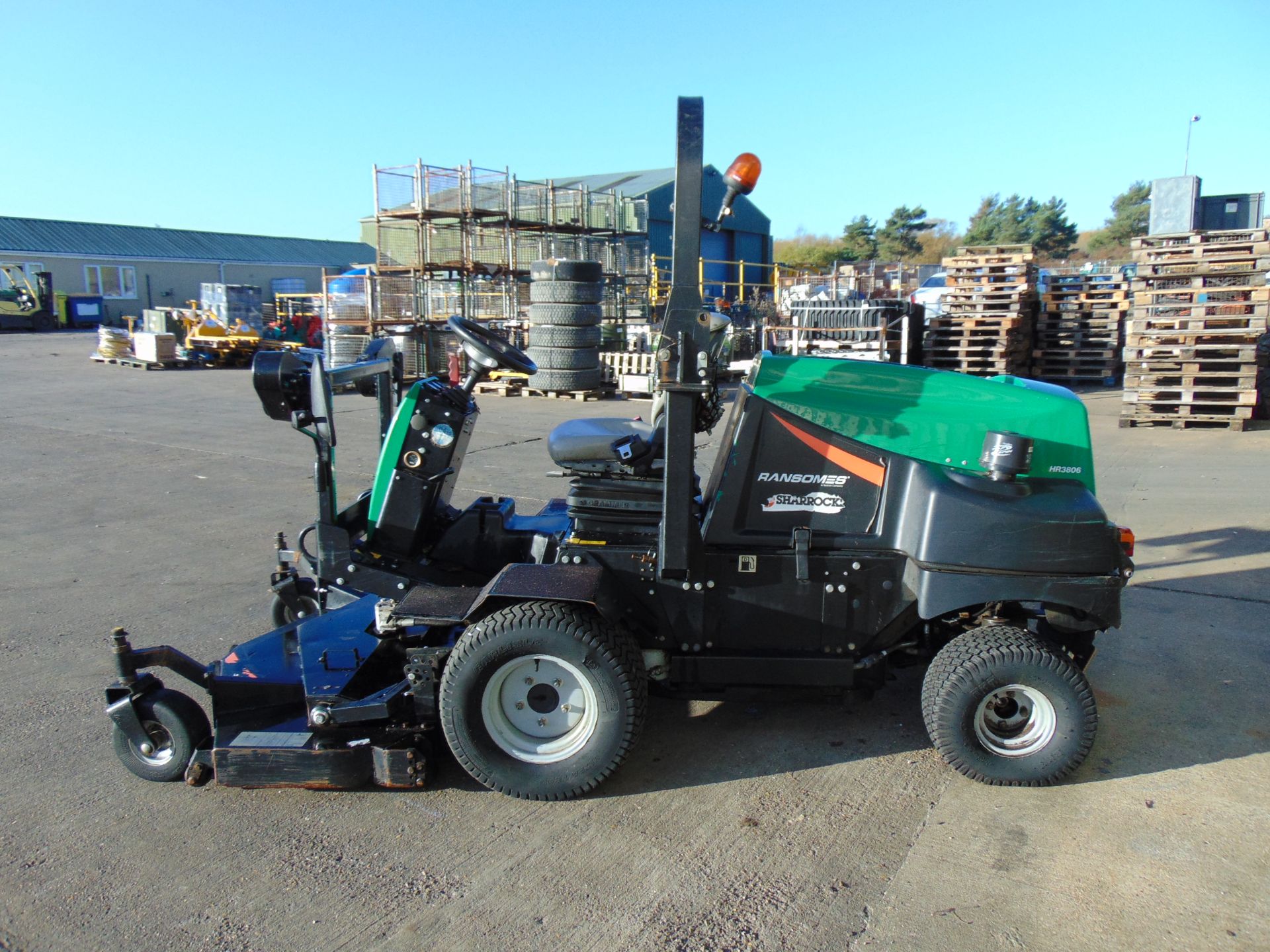 2014 Ransomes 4 x 4 HR3806 Kubota Diesel Upfront Rotary Mower ONLY 3,238 HOURS! - Image 5 of 20